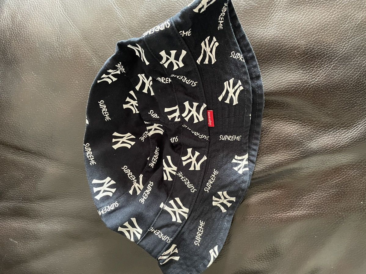 New York Yankees × Supreme Supreme Yankees bucket hat Size ONE SIZE - 2 Thumbnail