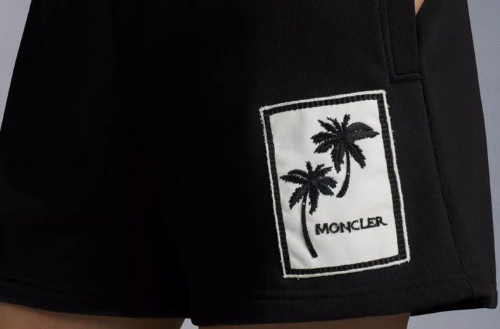 Moncler o1y1125 Short in Black Size 30" / US 8 / IT 44 - 4 Thumbnail