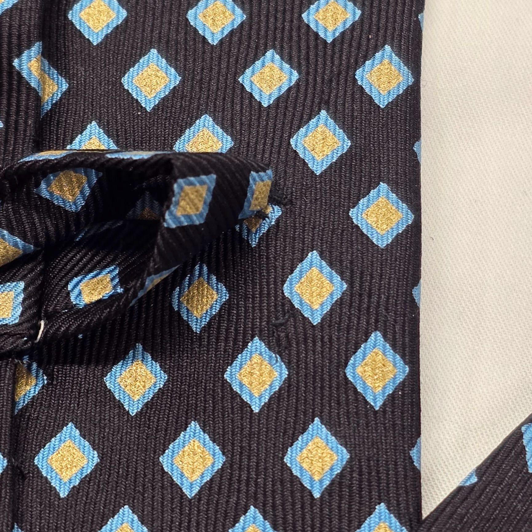 Brioni Brioni Necktie Mens Navy Blue Geometric Pattern 100% Silk Designer Satin Long 62" x 4" Italy Silk Tie - Mens Fashion Gift Size ONE SIZE - 5 Thumbnail