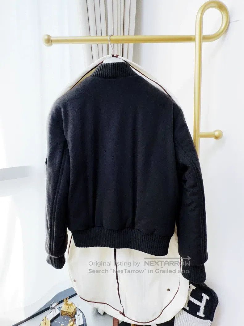 Hermes Hermes Black Cashmere and Leather Filled Long Sleeve Short Size US M / EU 48-50 / 2 - 3 Thumbnail