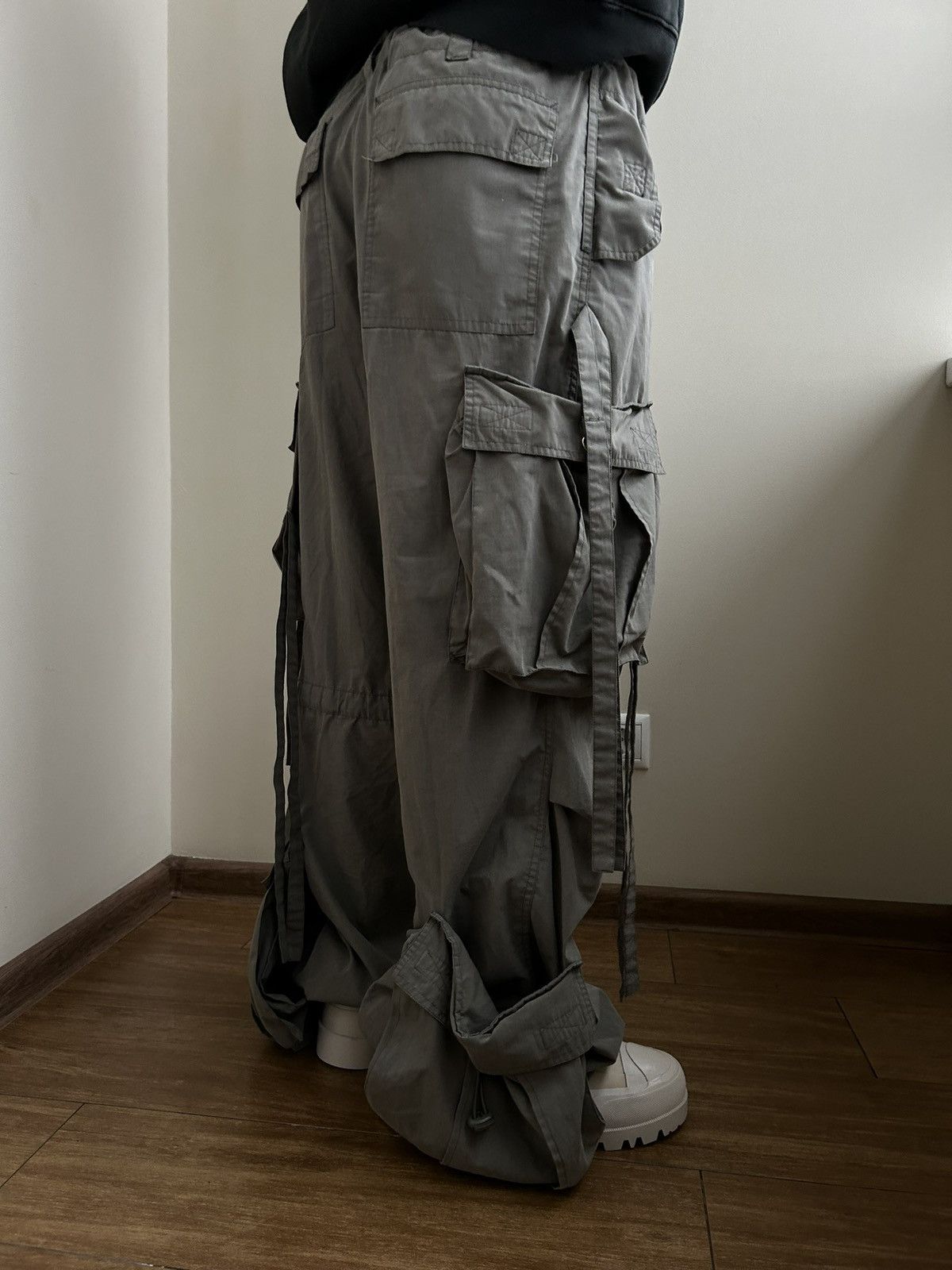 Pre-owned Avant Garde Y2k Super Baggy Bandage Cargo Pants Multi Pocket Archive Rap In Khaki