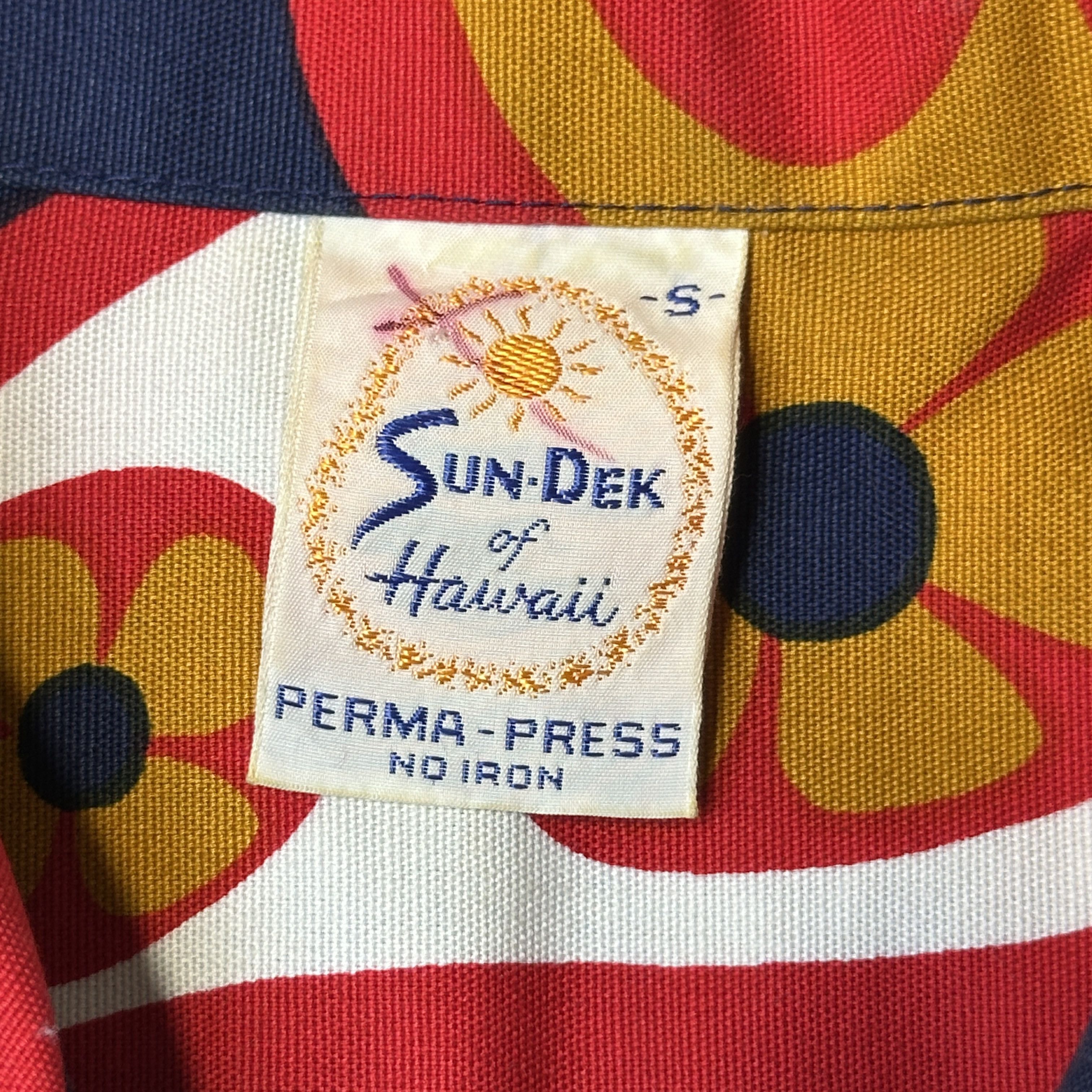 Sundek Vintage Sun-Dek of Hawaii Bold Floral Cotton Hawaiian Shirt Size Small 60s Size US S / EU 44-46 / 1 - 2 Thumbnail