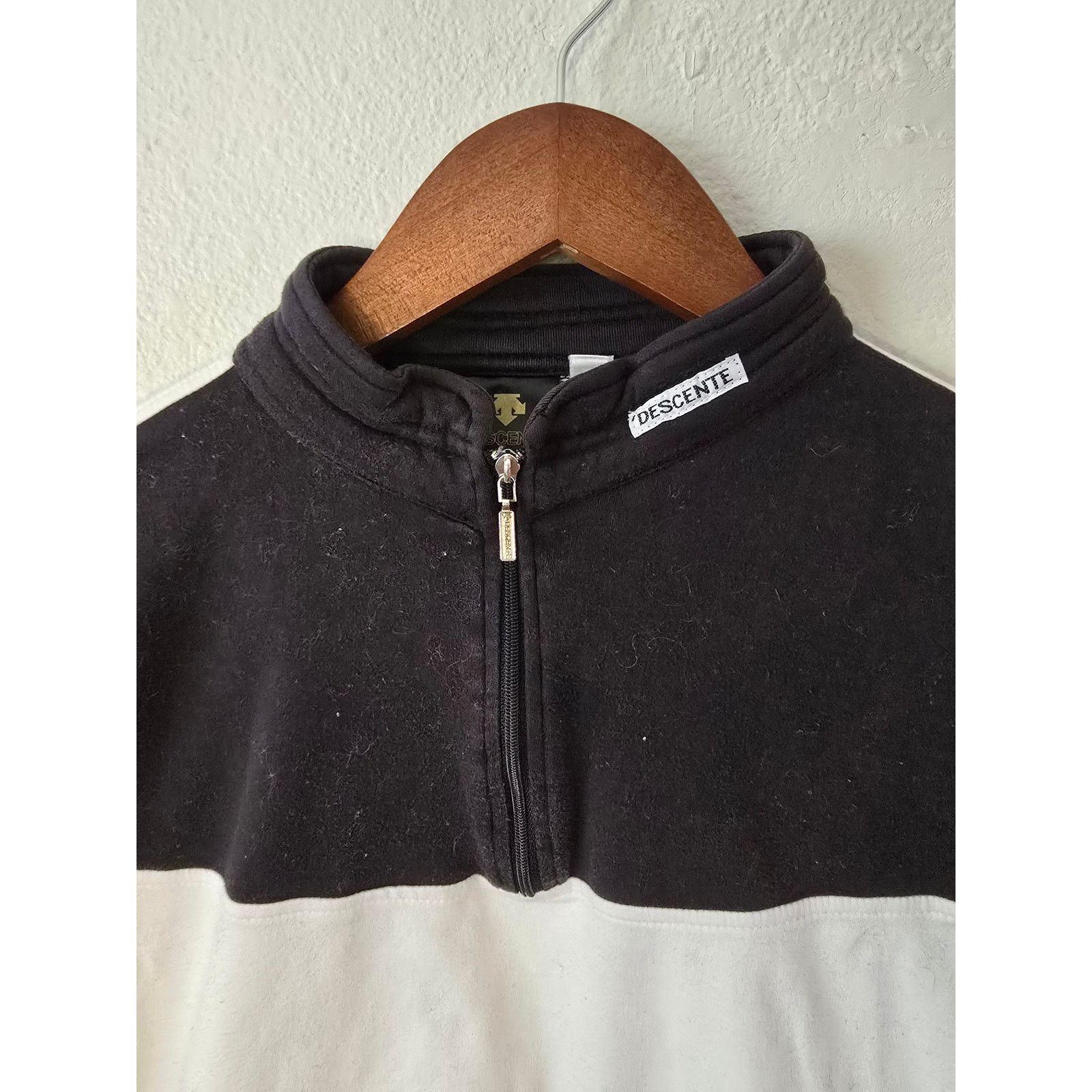 Descente Vintage Descente Pullover Sweater White 1/4 zip M Sweatshirt Size US M / EU 48-50 / 2 - 2 Thumbnail