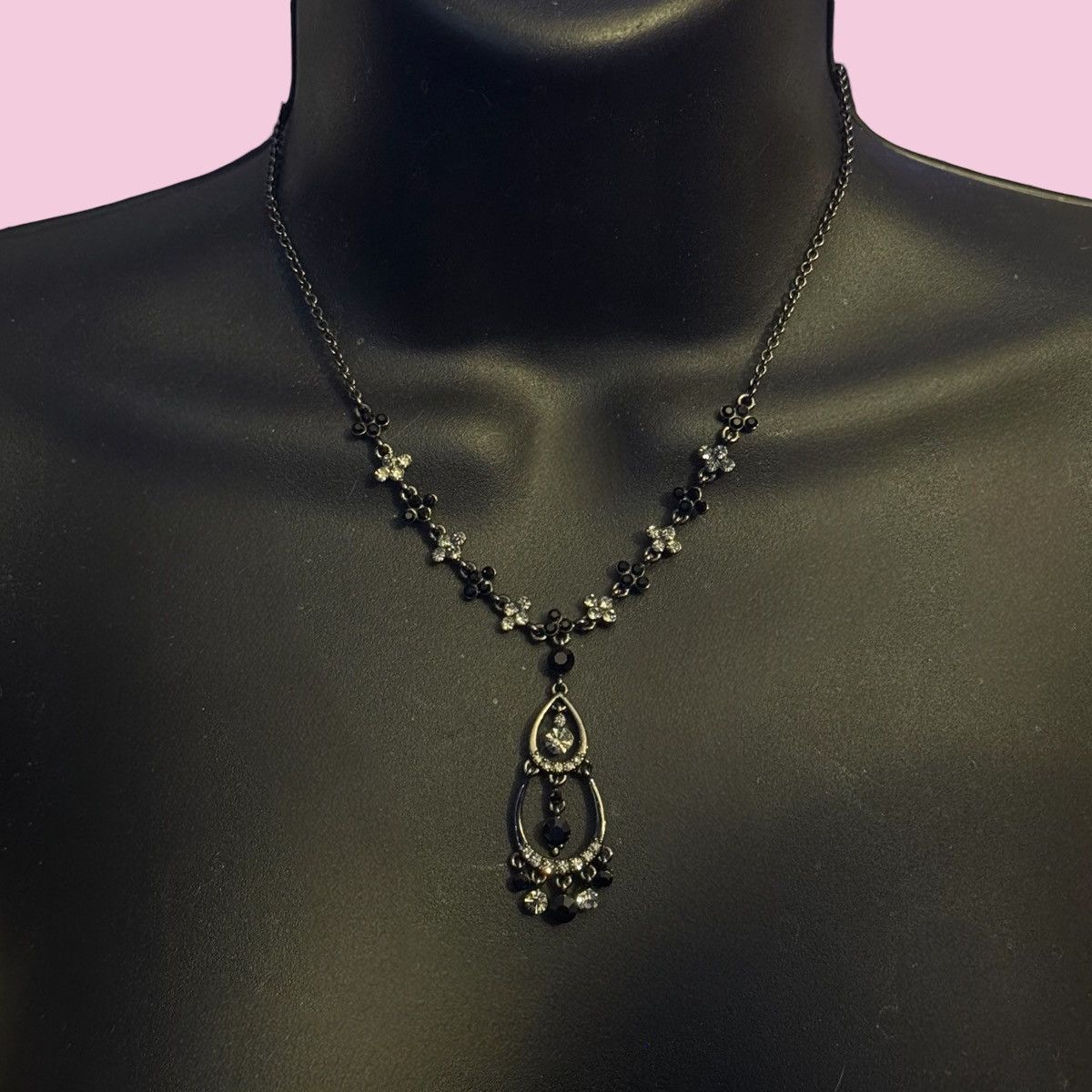 Other Gunmetal rhinestone flower chandelier pendant necklace Size ONE SIZE - 1 Thumbnail
