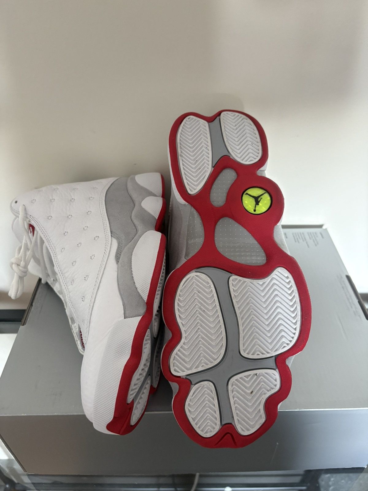 Jordan Brand Nike Air Jordan 13 Retro Wolf Grey White Red Mens 8.5 NEW Size US 8.5 / EU 41-42 - 7 Thumbnail