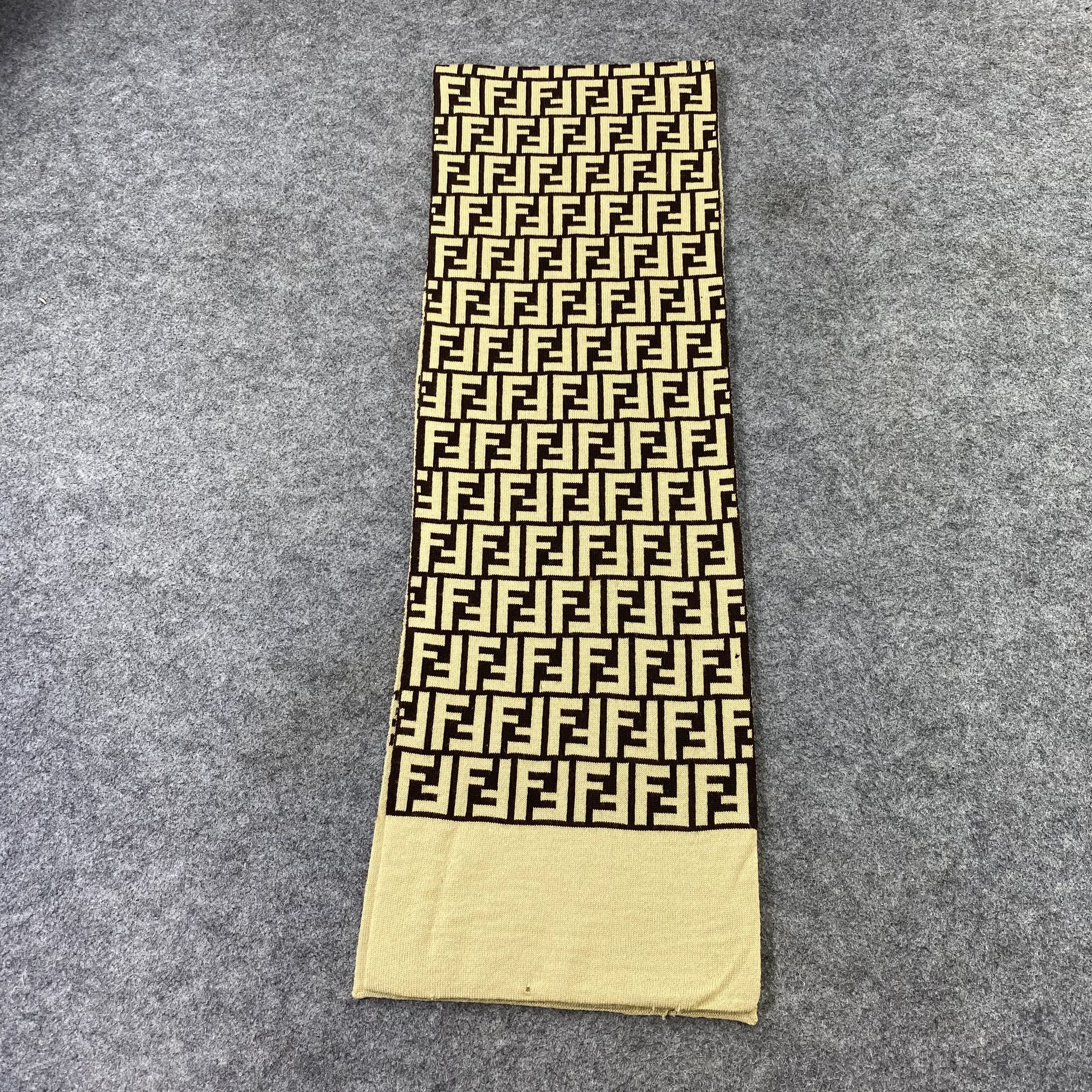 Fendi Fendi Monogram Scarf / Muffler / Neckwear-K088 Size ONE SIZE - 2 Thumbnail