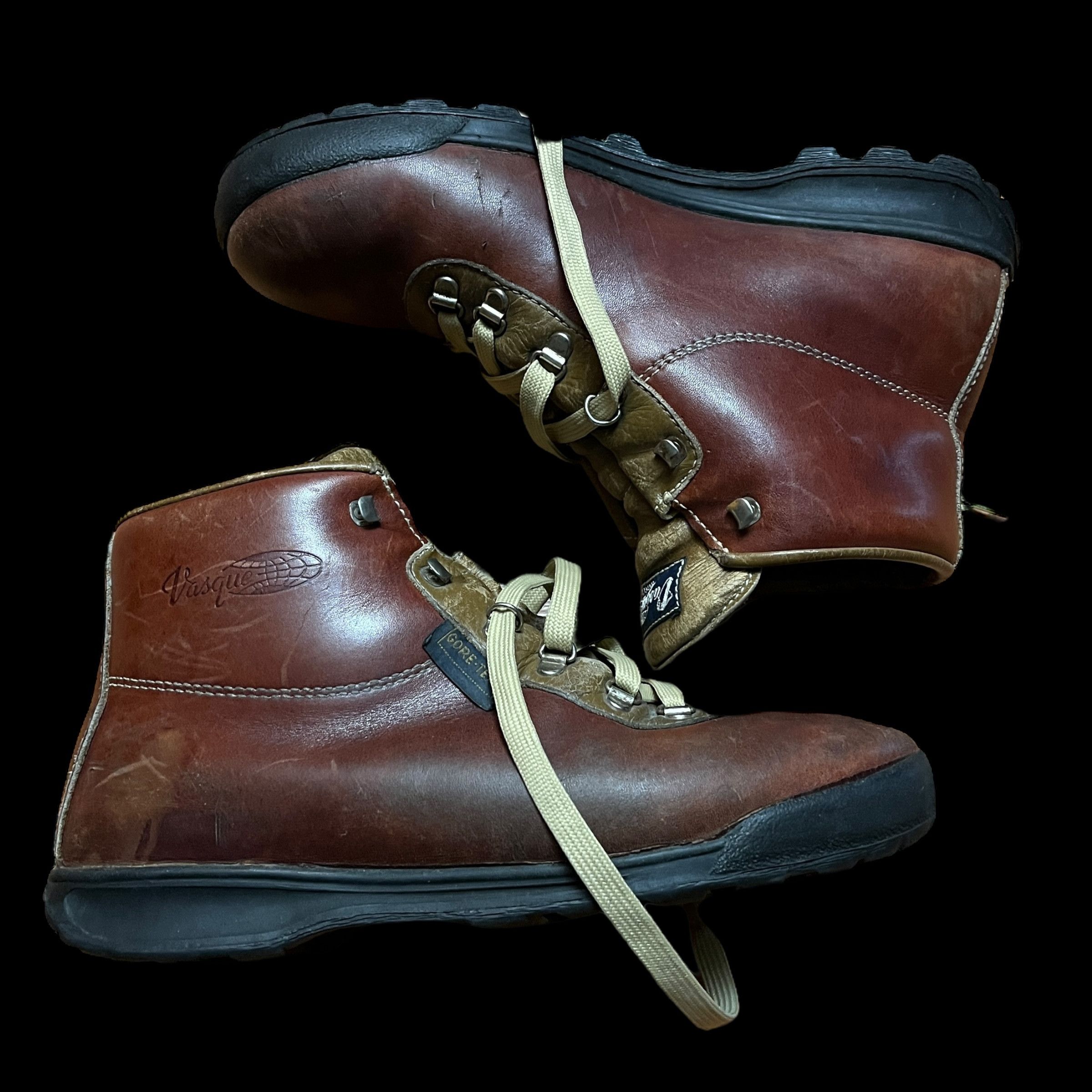 image of Vasque Gore-Tex Hiking Boots Made In Italy 8 1/2 in Brown, Men's (Size 8.5)