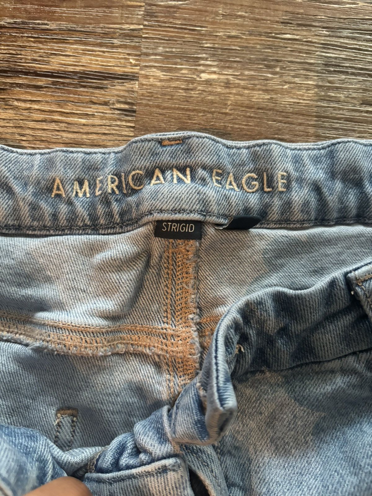 American Eagle Outfitters AE Strigid Curvy Ripped Mom Jean Size 40" / US 18 - 3 Thumbnail