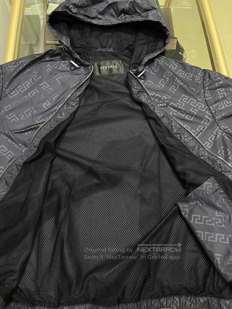 Versace Versace Greek back pattern hooded jacket coat Size US S / EU 44-46 / 1 - 7 Thumbnail