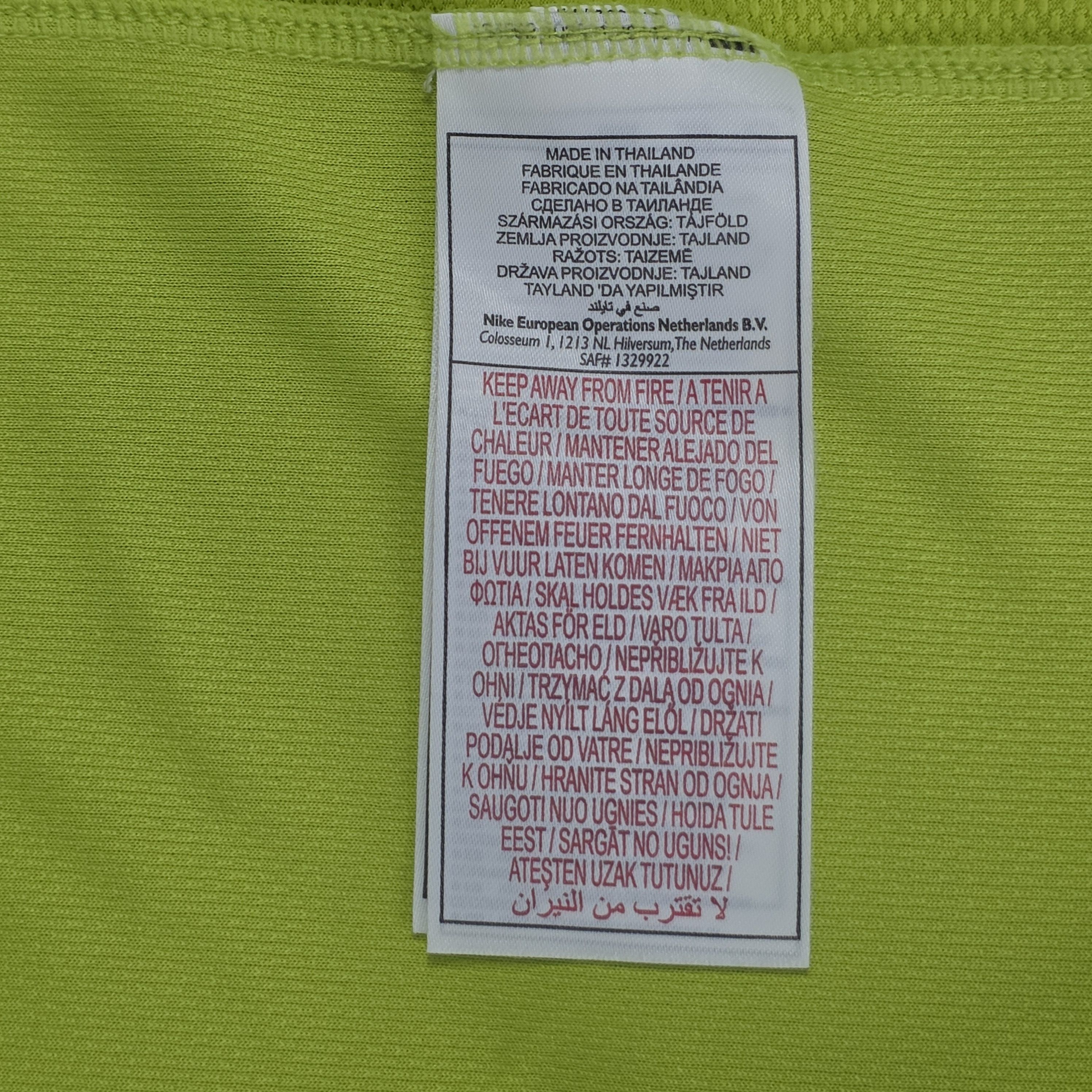 Nike Nike football shirt Steaua Bucuresti Size US M / EU 48-50 / 2 - 4 Thumbnail
