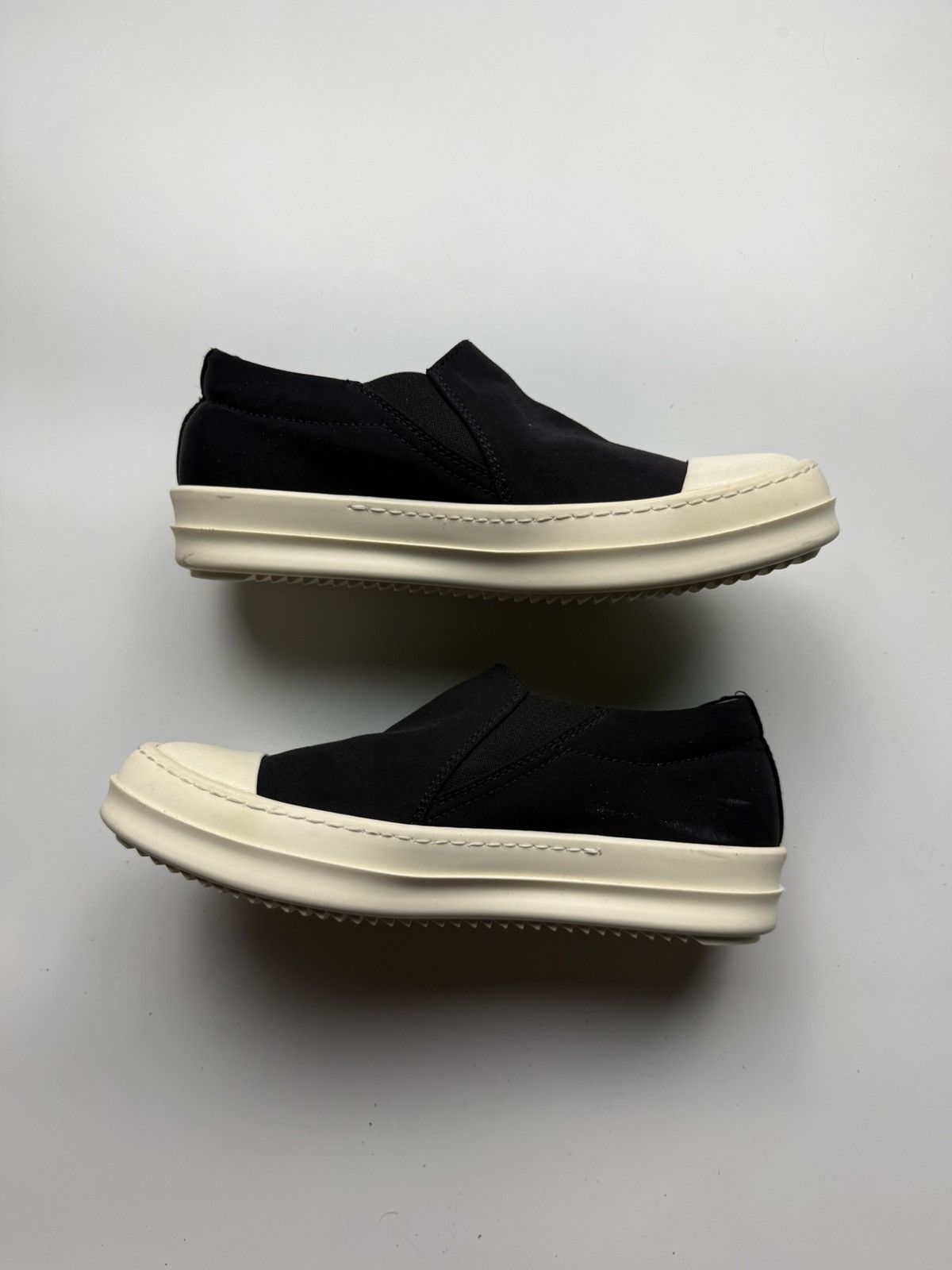 Rick Owens Drkshdw Rick Owens Drkshdw Slip on Size US 5 / IT 35 - 2 Thumbnail