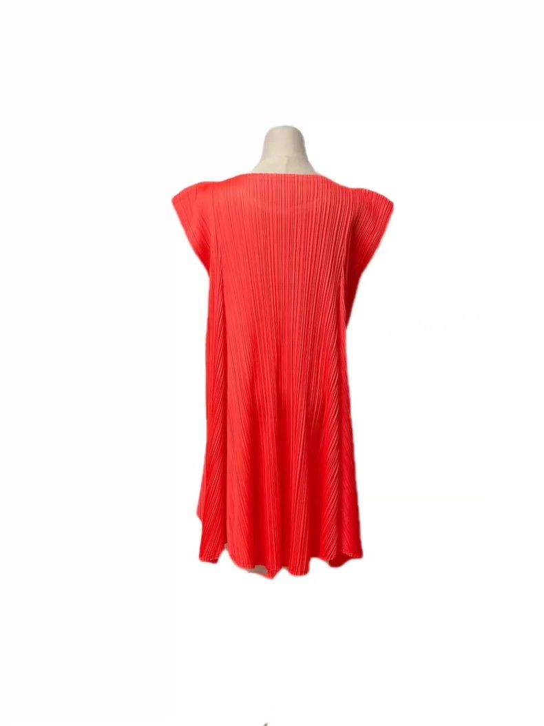 Issey Miyake Issey Miyake size:3 Orange pleated dress Size XS / US 0-2 / IT 36-38 - 2 Thumbnail