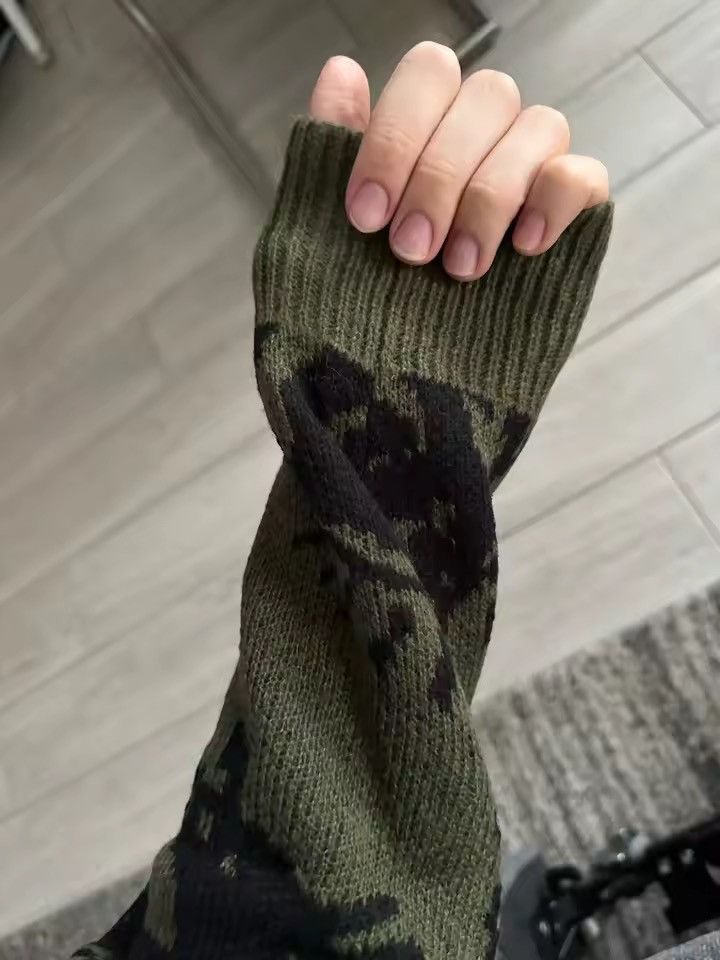 Japanese Brand Abstract Eye Jacquard Pattern Round Neck Knitted Sweater Size US S / EU 44-46 / 1 - 8 Thumbnail