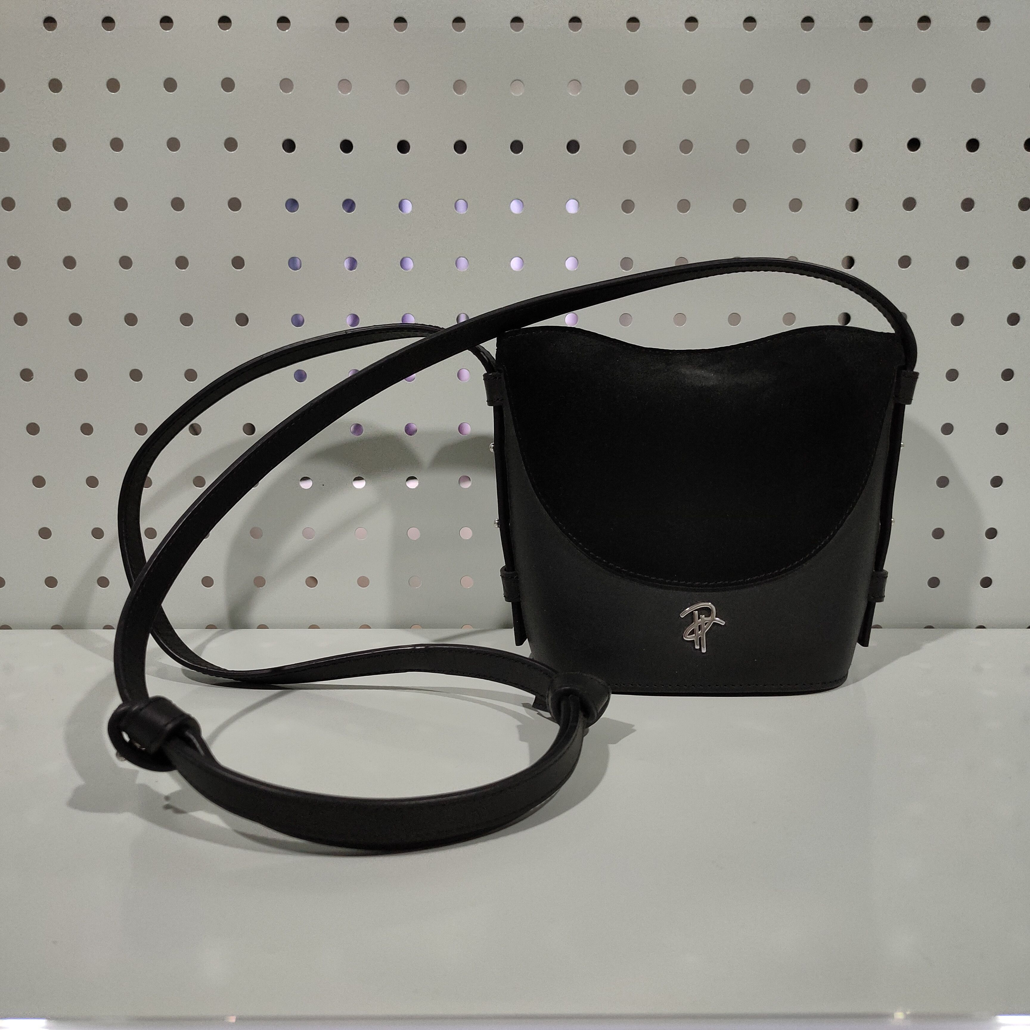 Other 🔥Pyrrha Studio black crossbody Size ONE SIZE - 1 Thumbnail