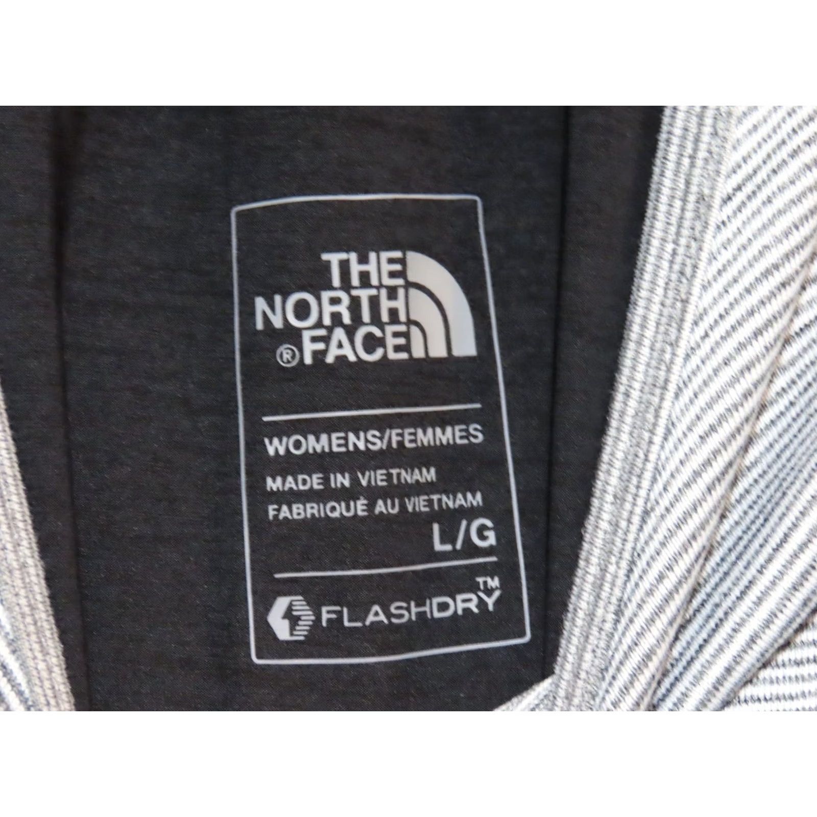 The North Face The North Face Tank Top Women L White Black Striped Sleeveless Racerback V-Neck Flashdry Pullover Athletic Run Jog Activewear Size L / US 10 / IT 46 - 6 Thumbnail
