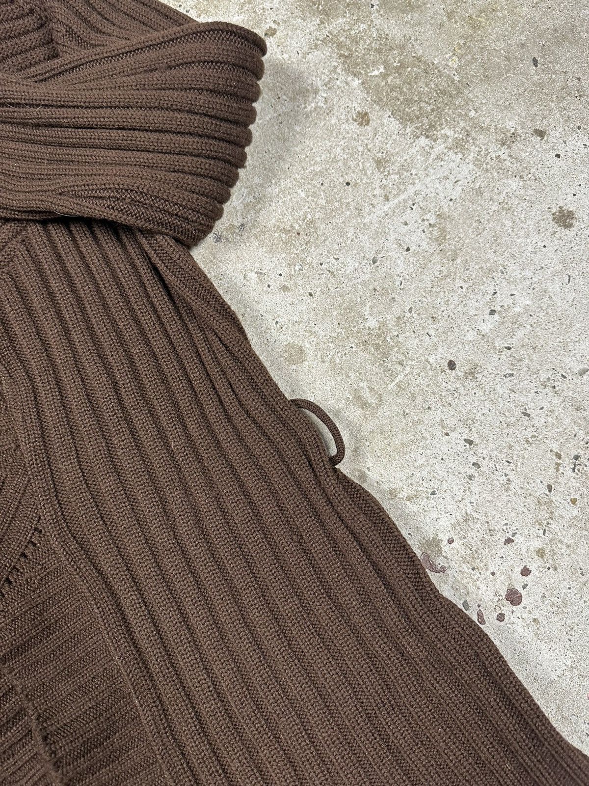 Alexander McQueen Vintage FW 90s Alexander McQueen Wool Brown Runway Cardigan Size M / US 6-8 / IT 42-44 - 8 Thumbnail