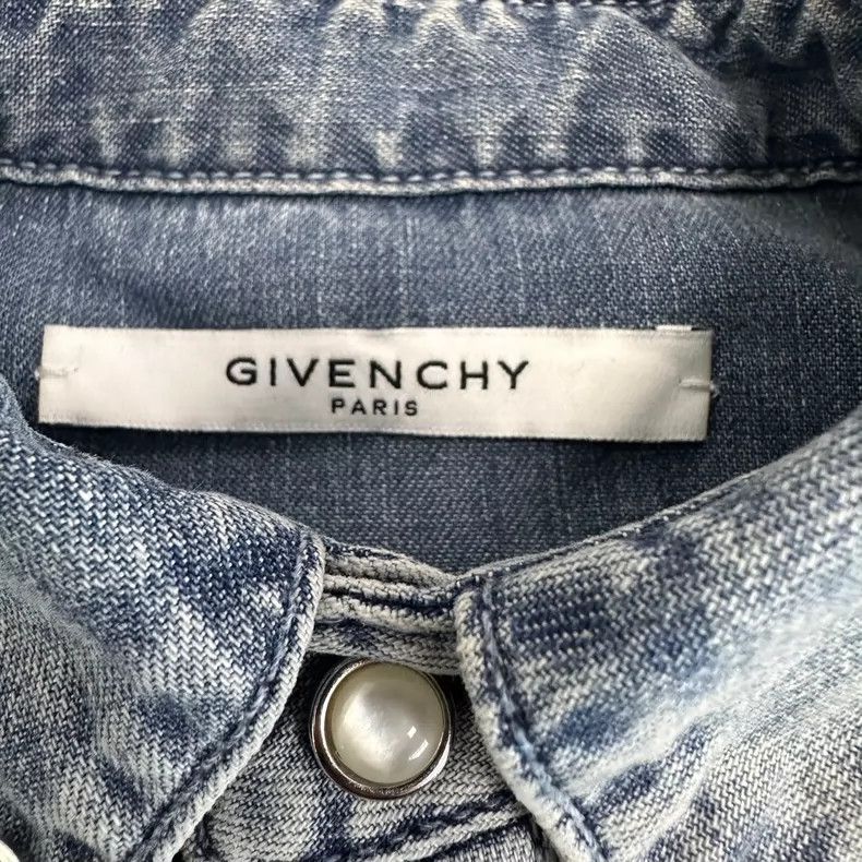 Givenchy Givenchy Size38 Pearl Buttoned Five-Star Denim Jacket Size US M / EU 48-50 / 2 - 2 Thumbnail