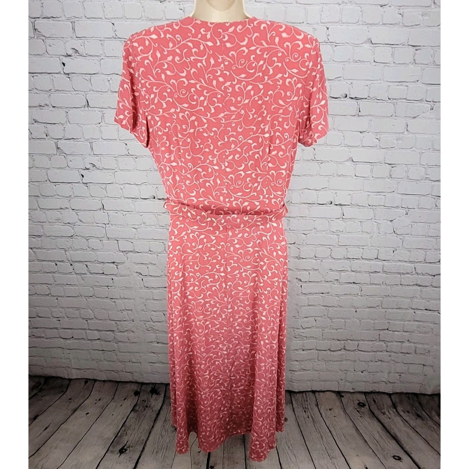 VINTAGE Papillon Pink 100% Silk Leaf Print Short Sleeve Belted Lined Wrap Dress 16