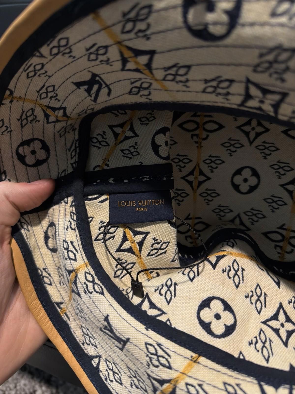 Louis Vuitton Louis Vuitton Monogram Jacquard Shine 1854 Bucket Hat Size ONE SIZE - 11 Thumbnail