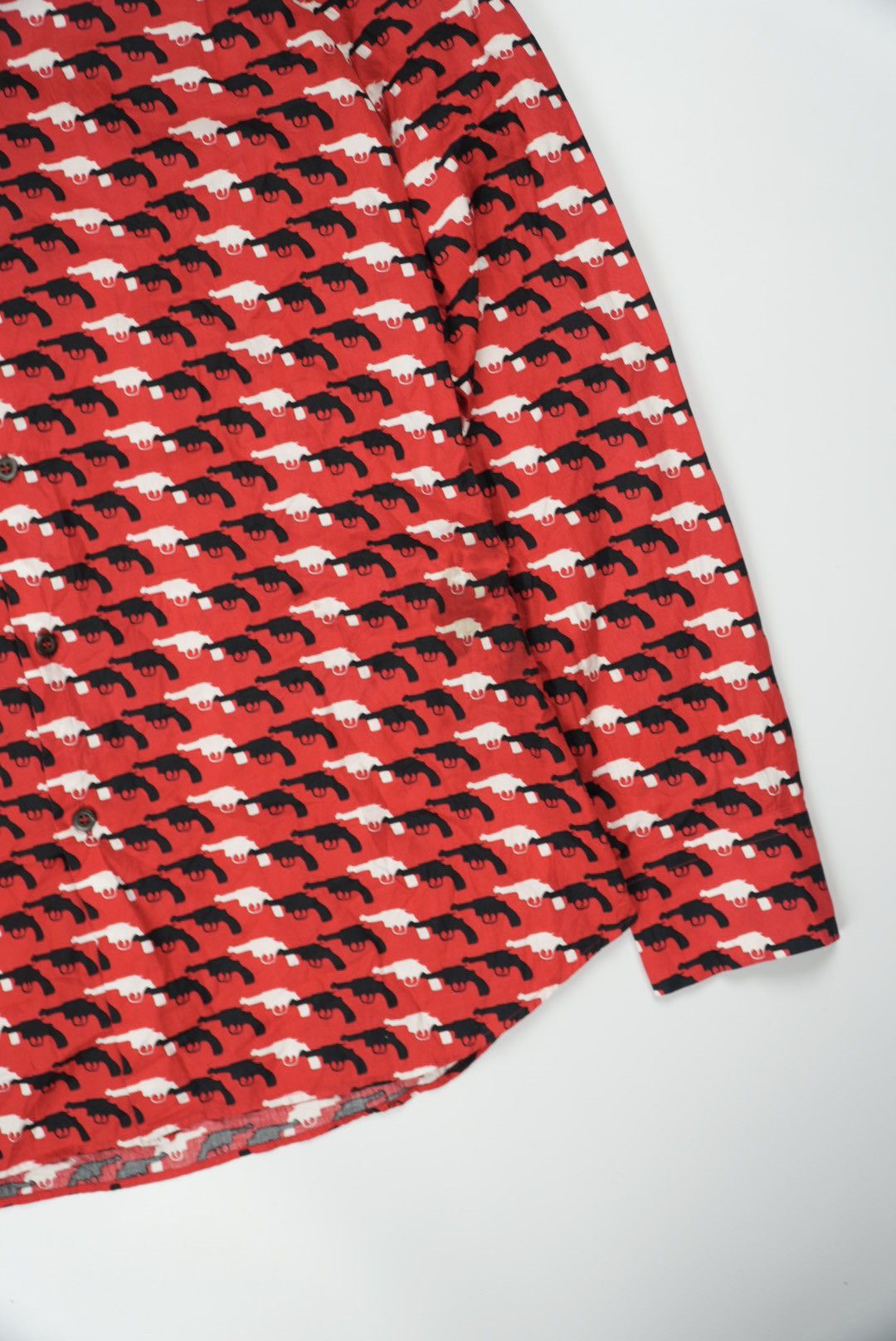 Prada Prada 2012 Gun Print Red Shirt Size US M / EU 48-50 / 2 - 6 Thumbnail