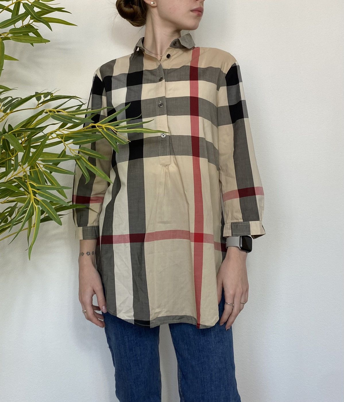 Burberry VINTAGE BURBERRY NOVA CHECK CLASSIC SHIRT Size S / US 4 / IT 40 - 9 Thumbnail