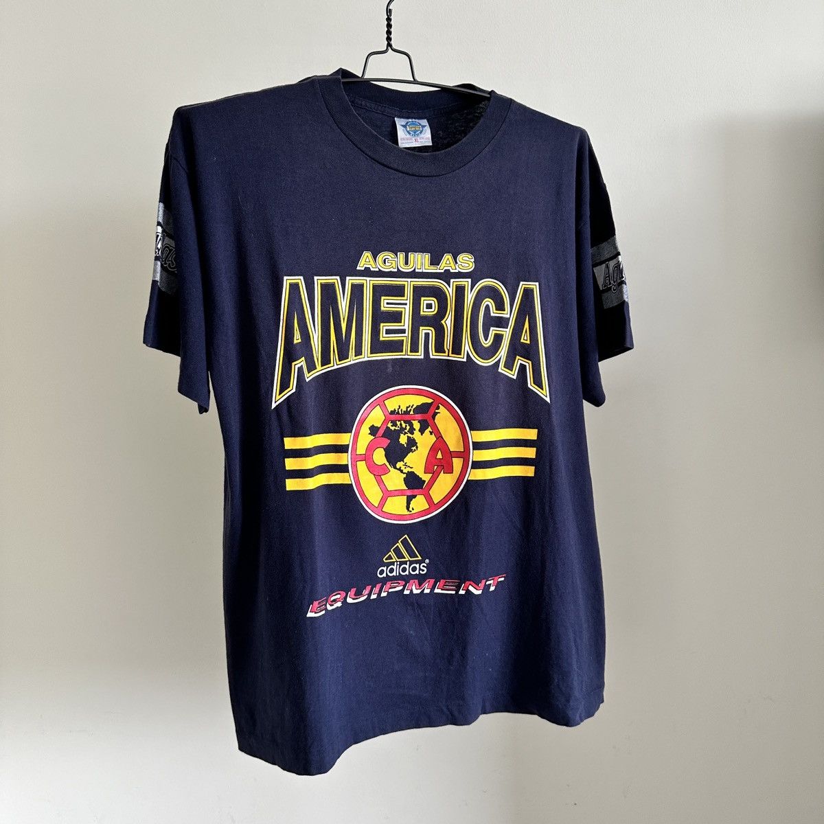 Vintage Vintage Adidas Club America AOP T-Shirt Size XL Size US XL / EU 56 / 4 - 1 Thumbnail