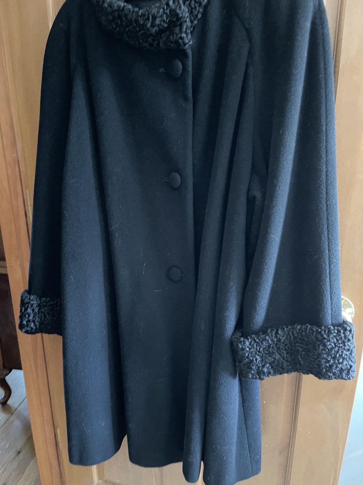 Saks Fifth Avenue Regency cashmere blend swing coat Size XL / US 12-14 / IT 48-50 - 1 Thumbnail