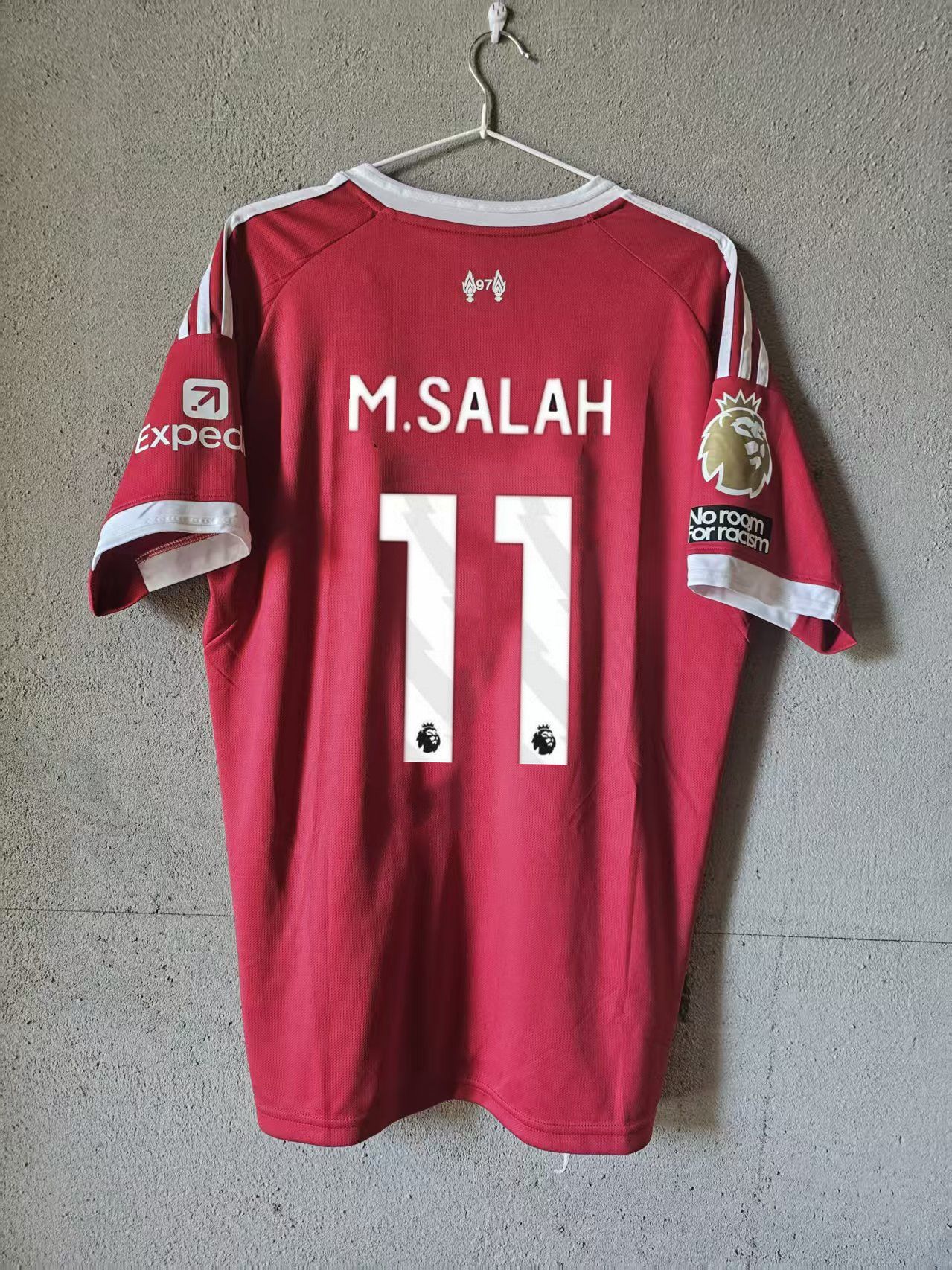 Other 2025 26 Liverpool Mohamed Salah Jersey Size US L / EU 52-54 / 3 - 1 Thumbnail