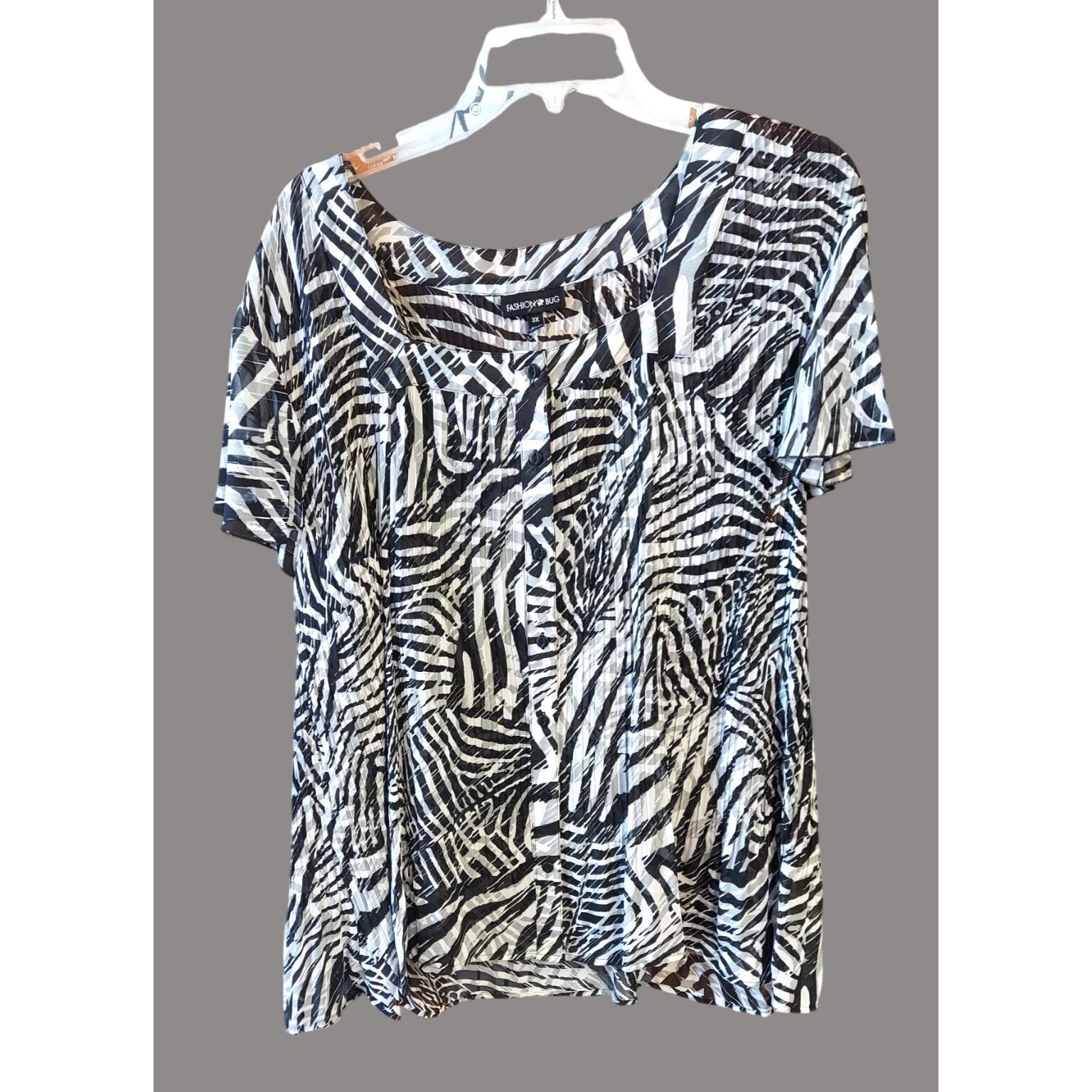 Other Bundle of 4 Plus Size 3X Womens Blouses Black and White Mixe Size 4XL / US 24-26 - 6 Thumbnail