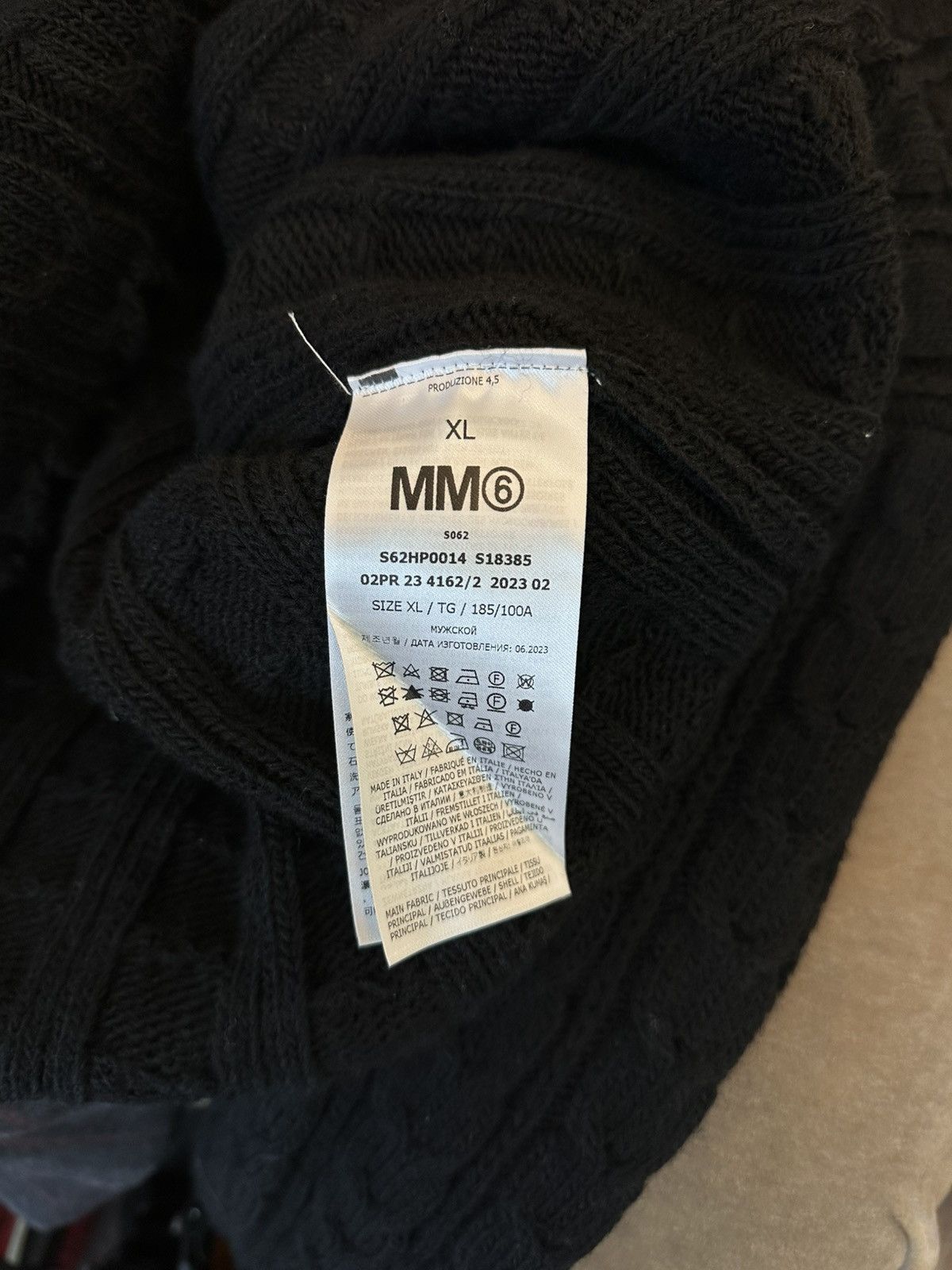Maison Margiela MARGIELA THRASHED XL KNITT CARDIGAN Size US XL / EU 56 / 4 - 5 Thumbnail