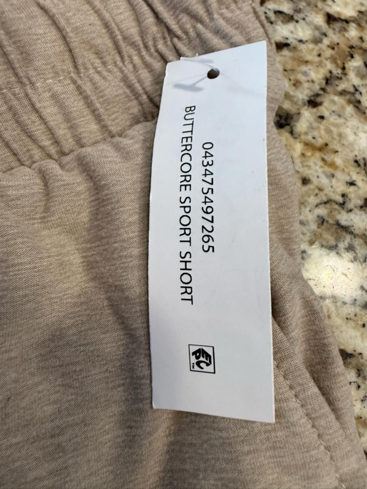 Athletic Works Athletic Works Buttercup Sport Short tan pockets SZ M(8-10) Size 32" / US 10 / IT 46 - 6 Thumbnail