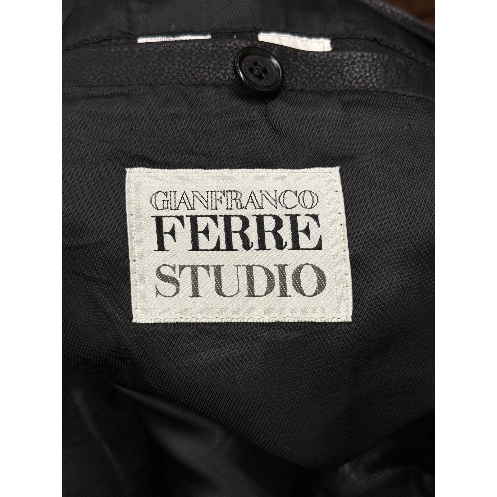 Gianfranco Ferre 1990s Gianfranco Ferré heavy leather coat Size US M / EU 48-50 / 2 - 6 Thumbnail