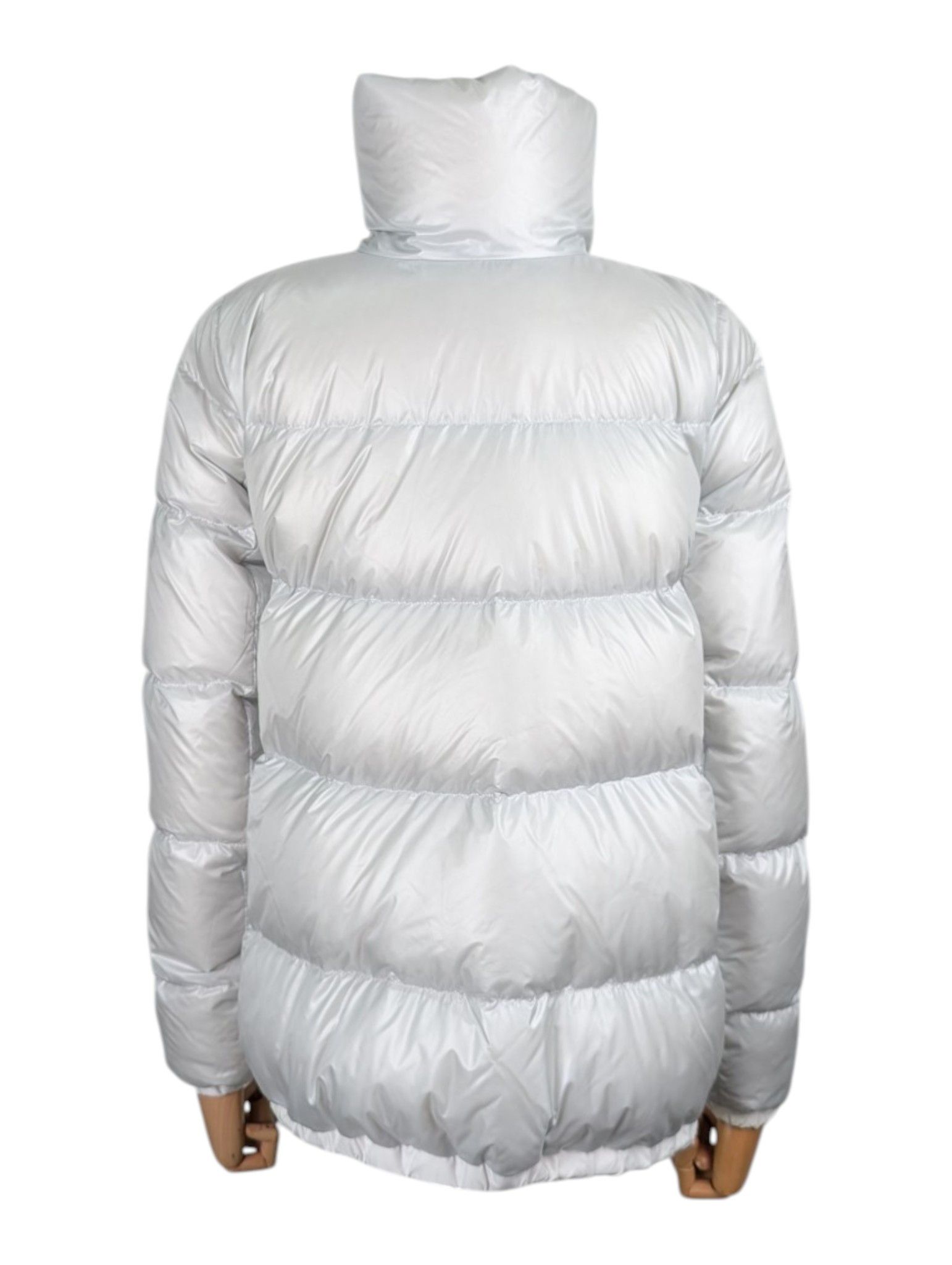 Sacai Sacai Luck Pearl White Down Puffer Jacket Size S / US 4 / IT 40 - 2 Thumbnail