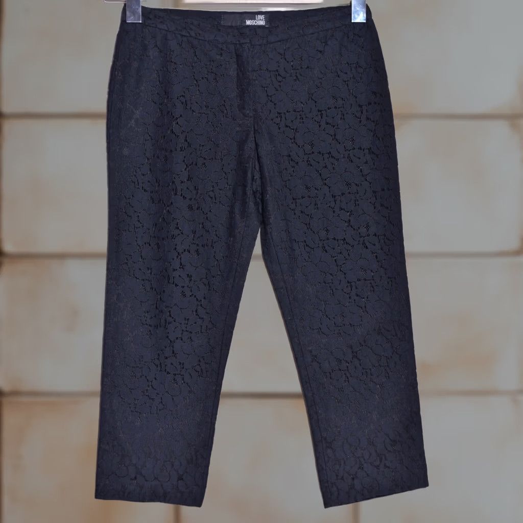 Moschino Moschino Love Women's Black Cotton Capri Pants Crop Cropped Trousers Size 30 Capris Remix Women's Black Cropped Pants 30 Short? Size 30" / US 8 / IT 44 - 1 Thumbnail