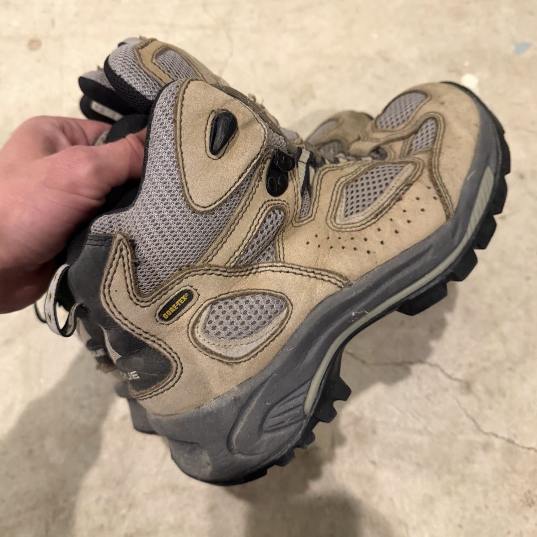 Vasque Vasque Breeze GTX Womens 8M Boots Desert Leather Tan Brown 7465 NO INSOLES Womens Boots Size US 6 / IT 36 - 5 Thumbnail