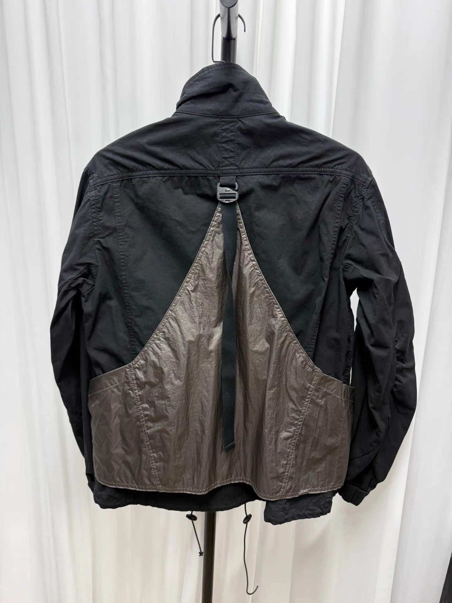 The Viridi-anne The viride anne Four-Pocket Nylon Vest Spliced Jacket K20 Size US M / EU 48-50 / 2 - 1 Thumbnail