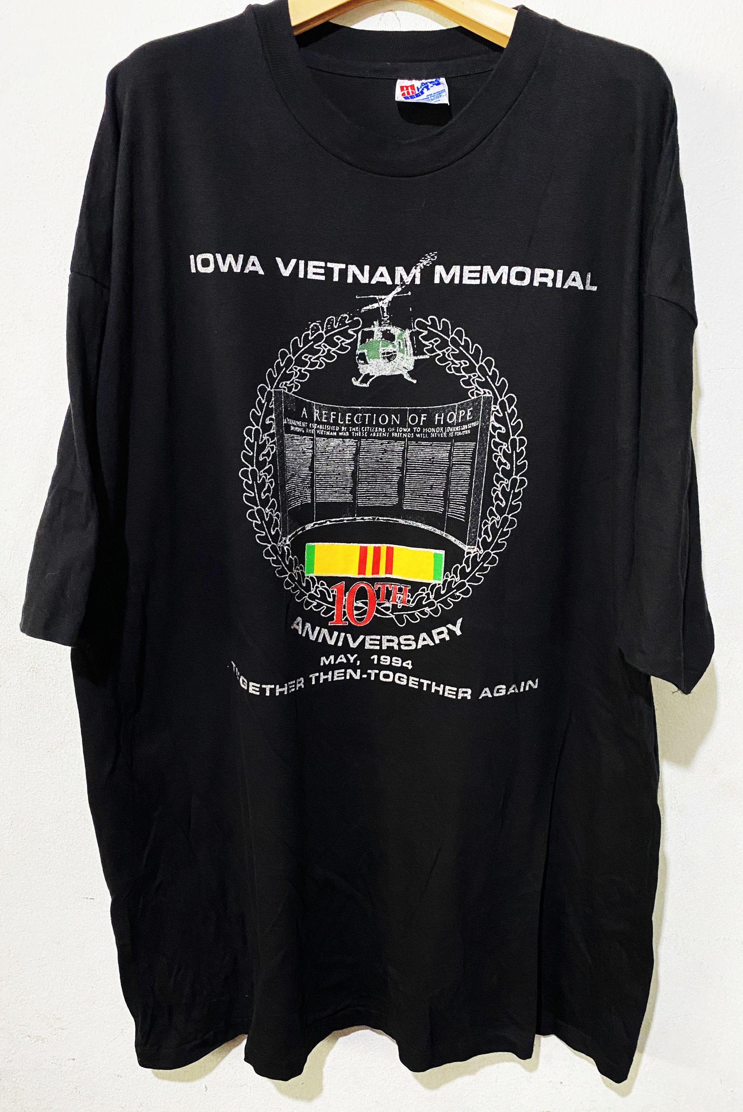 Vintage 90s Vietnam Veterans Memorial Shirt