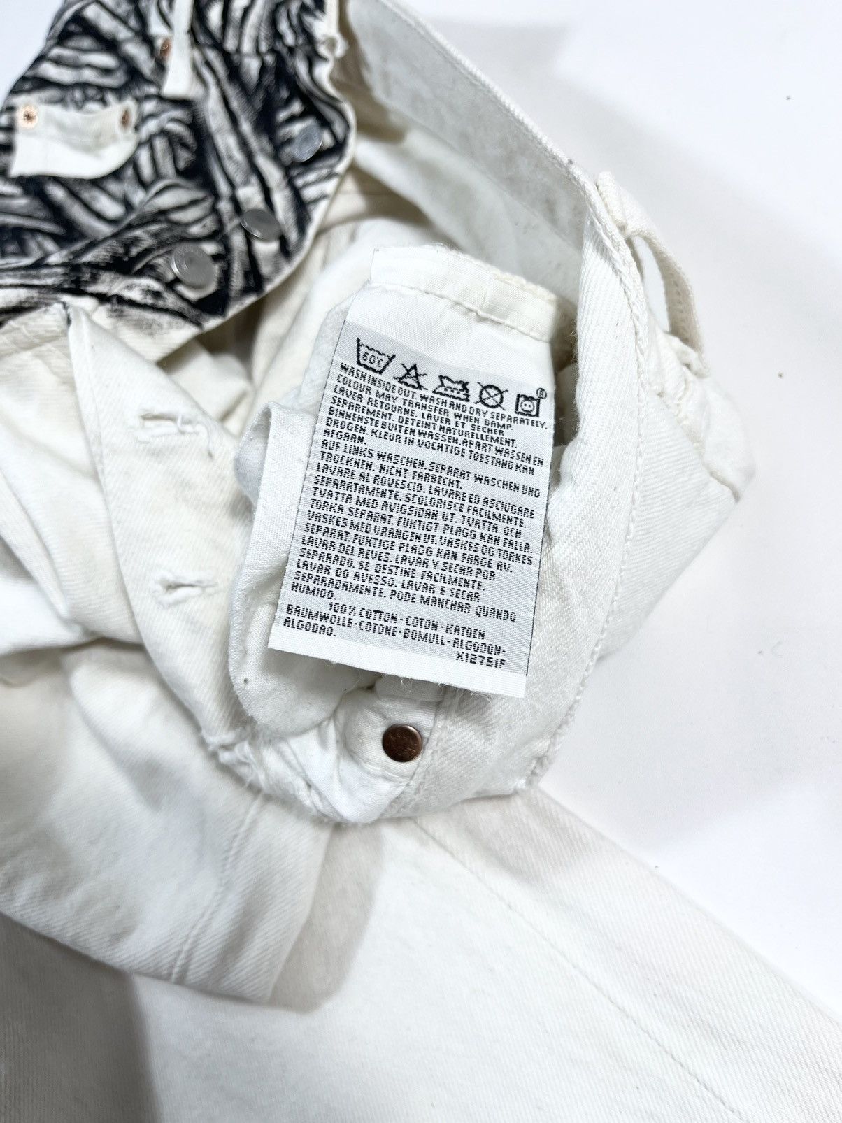 Levi's Vintage Clothing 90's VINTAGE LEVI's 501 DOODLE PAINTER Size US 30 / EU 46 - 11 Thumbnail