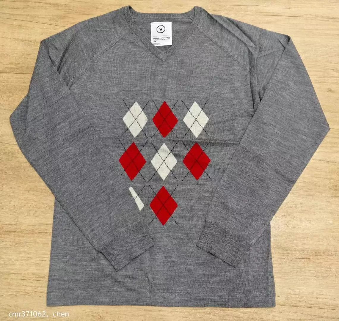 Visvim visvim diamante v-neck grey/red S Size US S / EU 44-46 / 1 - 1 Thumbnail