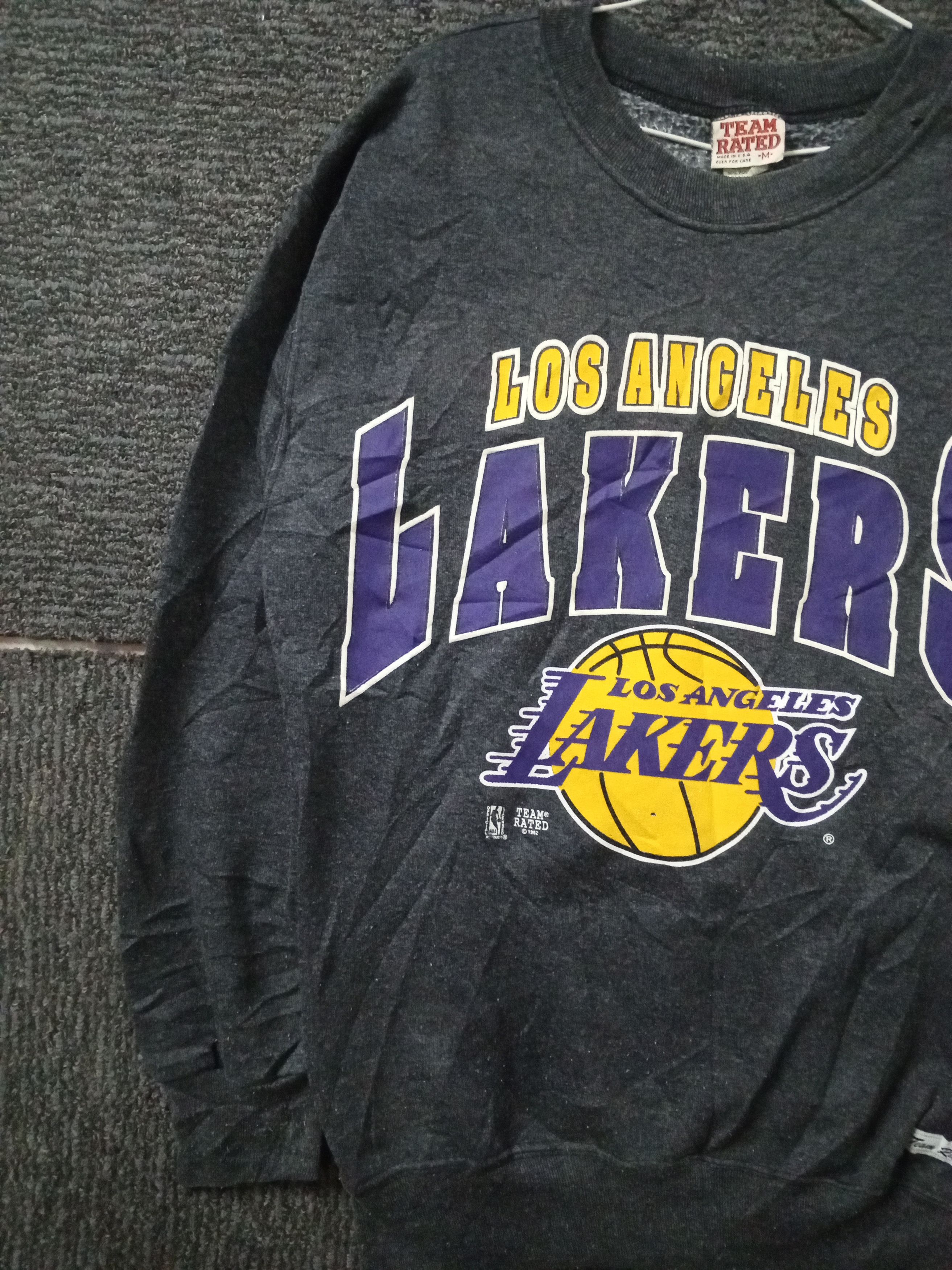 NBA VTG 1992 LAKERS TEAM RATED RARE Size US L / EU 52-54 / 3 - 2 Thumbnail