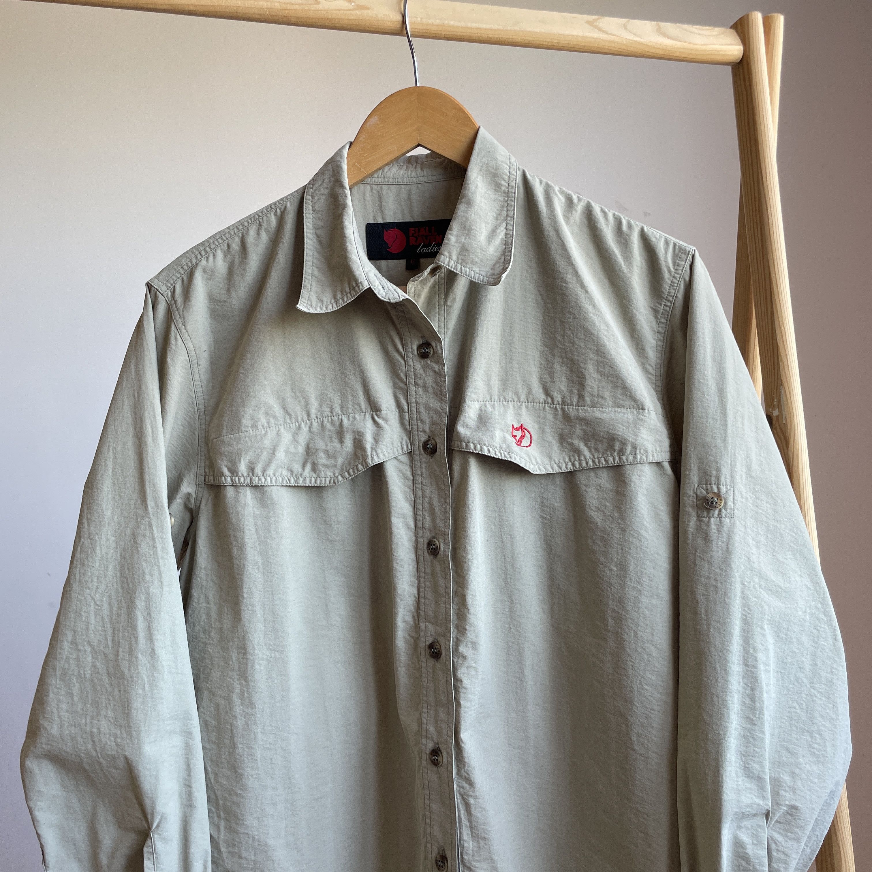 Fjallraven Fjallraven Womens Nylon Hiking Outdoor Shirt Size M Size M / US 6-8 / IT 42-44 - 3 Thumbnail