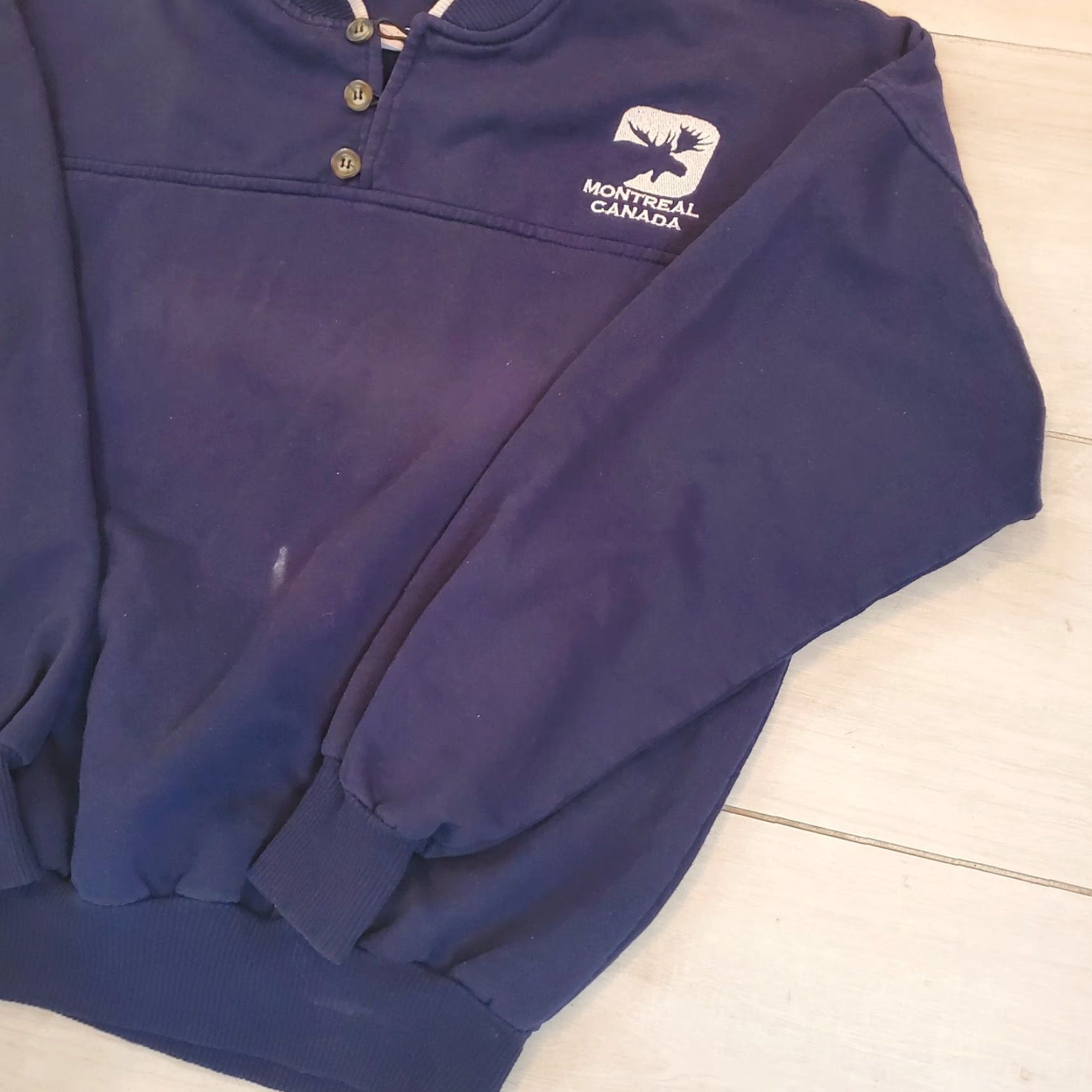 Vintage VINTAGE Montreal Canada Sweatshirt Small Mens Blue Long Sleeve 90s Henley Size US S / EU 44-46 / 1 - 3 Thumbnail