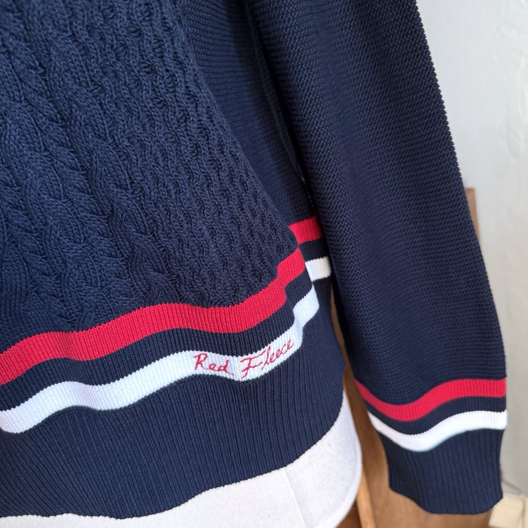 Brooks Brothers Brooks Brothers Red Fleece Sweater Women's XL Cable-Knit V-Neck Pullover Navy Size XL / US 12-14 / IT 48-50 - 4 Thumbnail