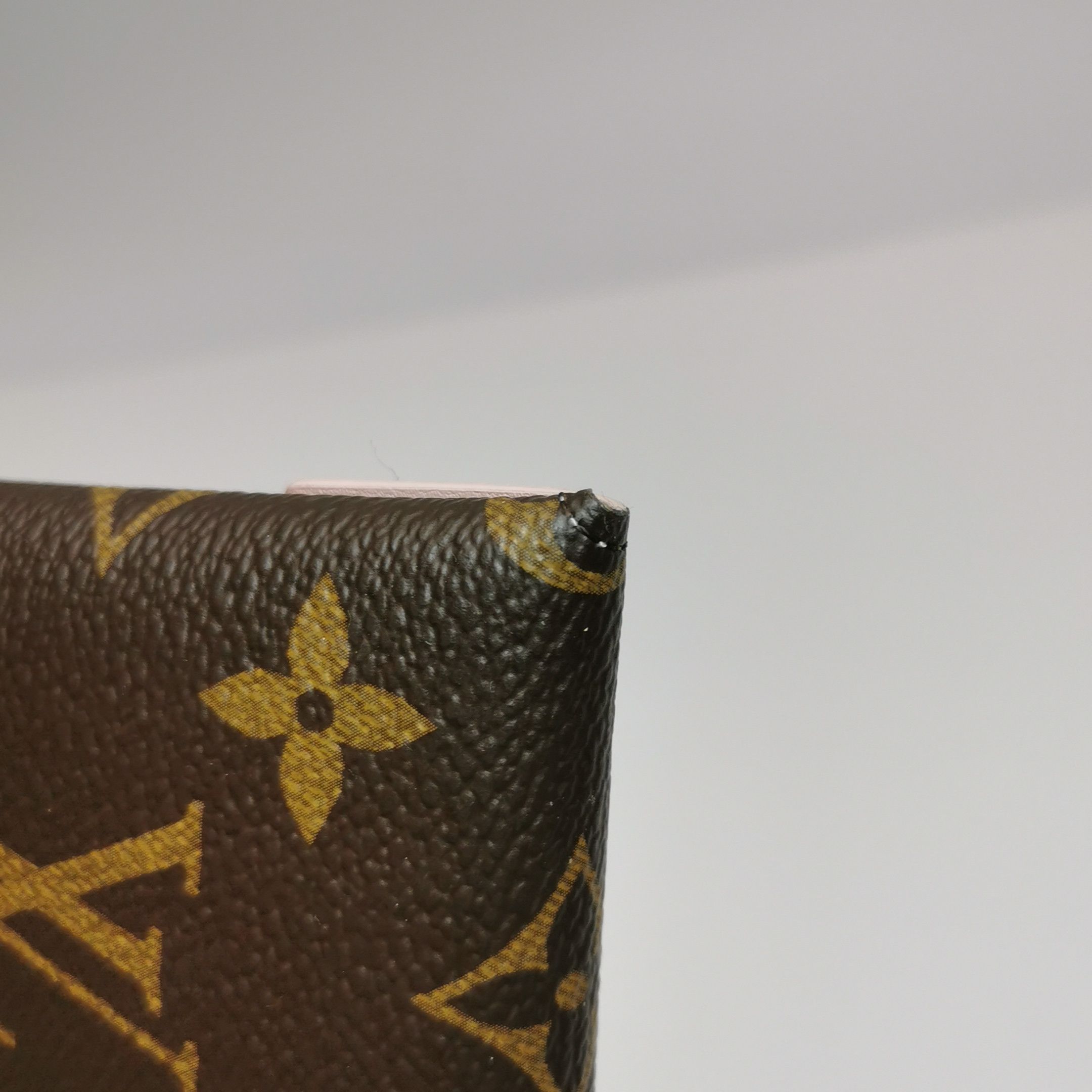 Louis Vuitton Louis Vuitton (LV) Pochette Kirigami monogram independent s Size ONE SIZE - 8 Thumbnail