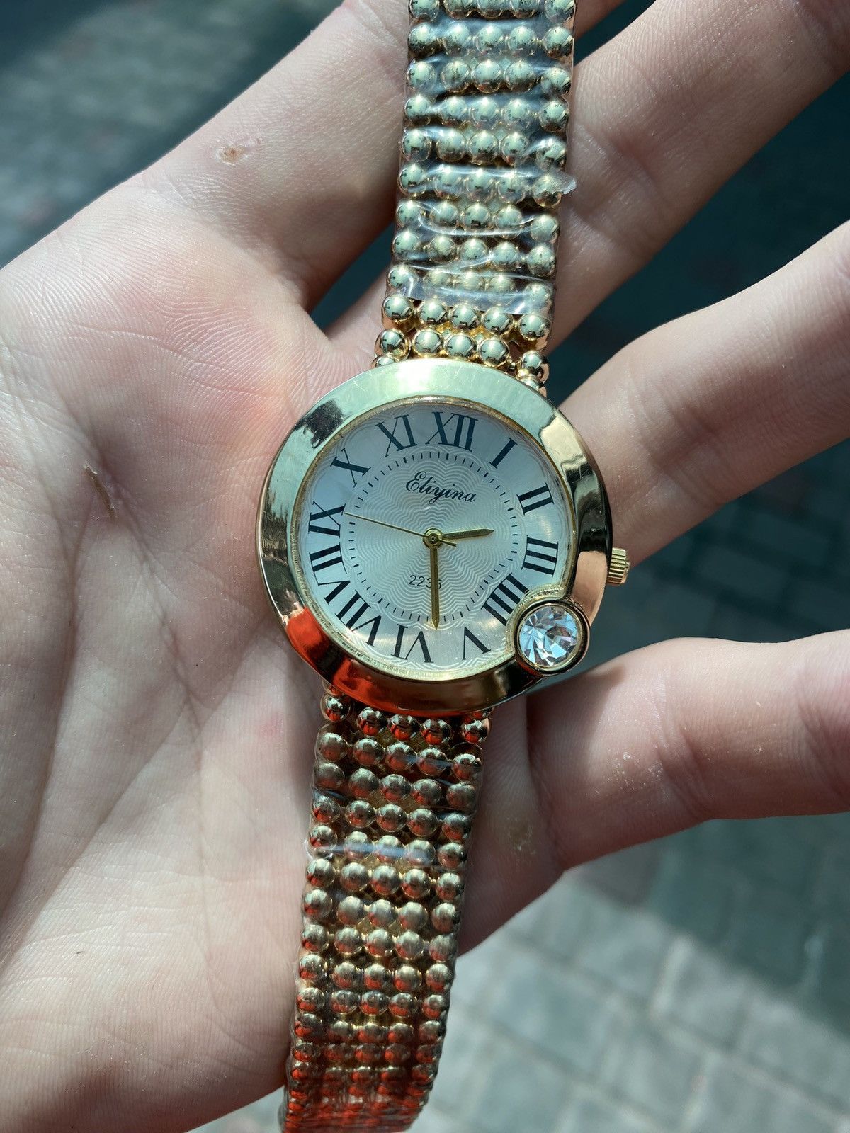 Japanese Brand Luxe Gold Watch - Bejeweled Strap Elegance Size ONE SIZE - 7 Thumbnail