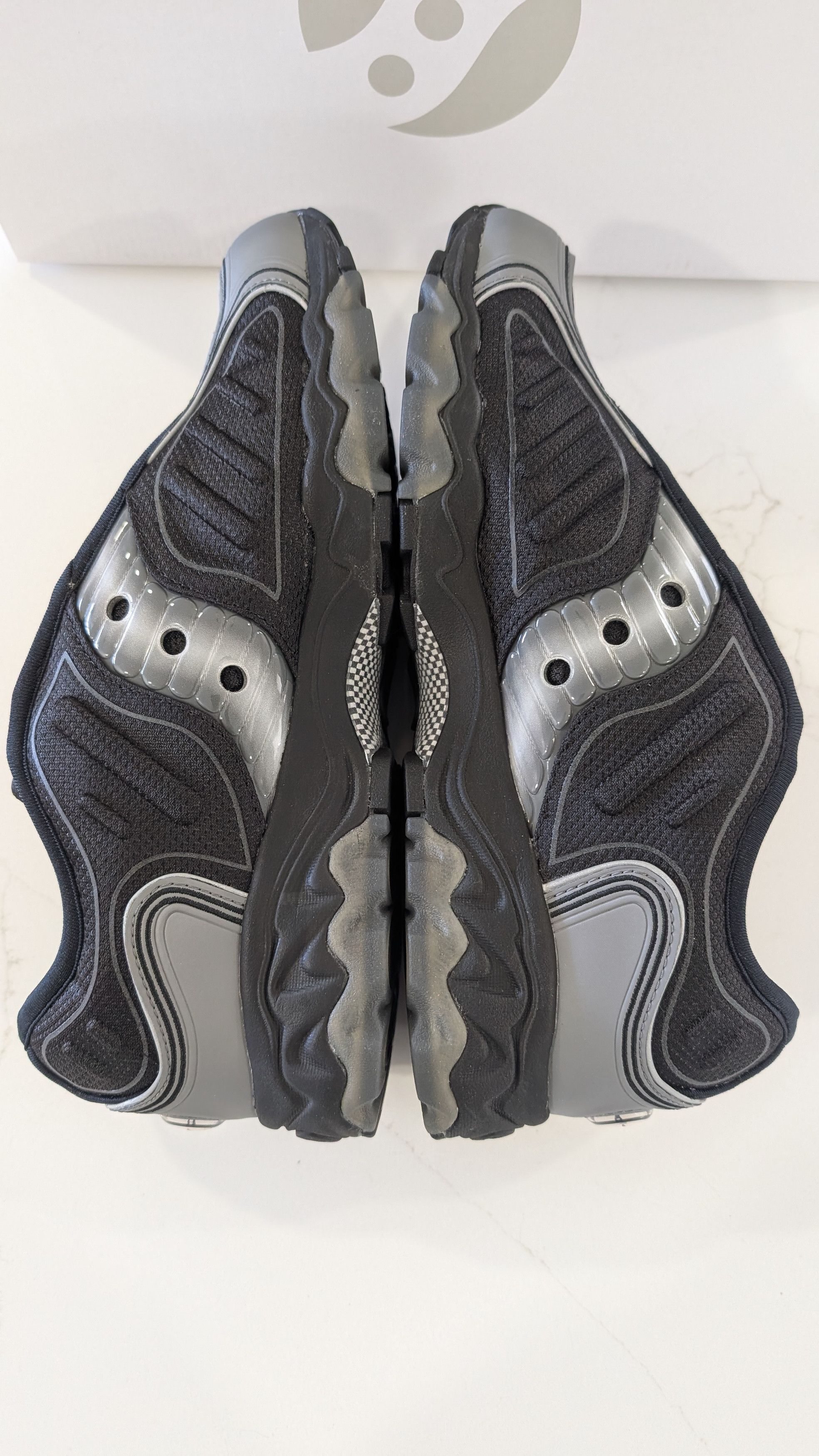 Saucony Saucony Matrix Black Metallic Sneakers Men’s 10 Size US 11.5 / IT 41.5 - 10 Thumbnail
