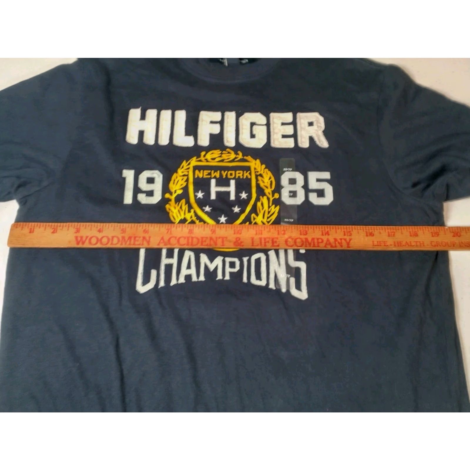 Tommy Hilfiger VINTAGE Tommy Hilfiger Graphic T-Shirt Men XS Navy Blue Short Sleeve 2011 Size US XS / EU 42 / 0 - 5 Thumbnail