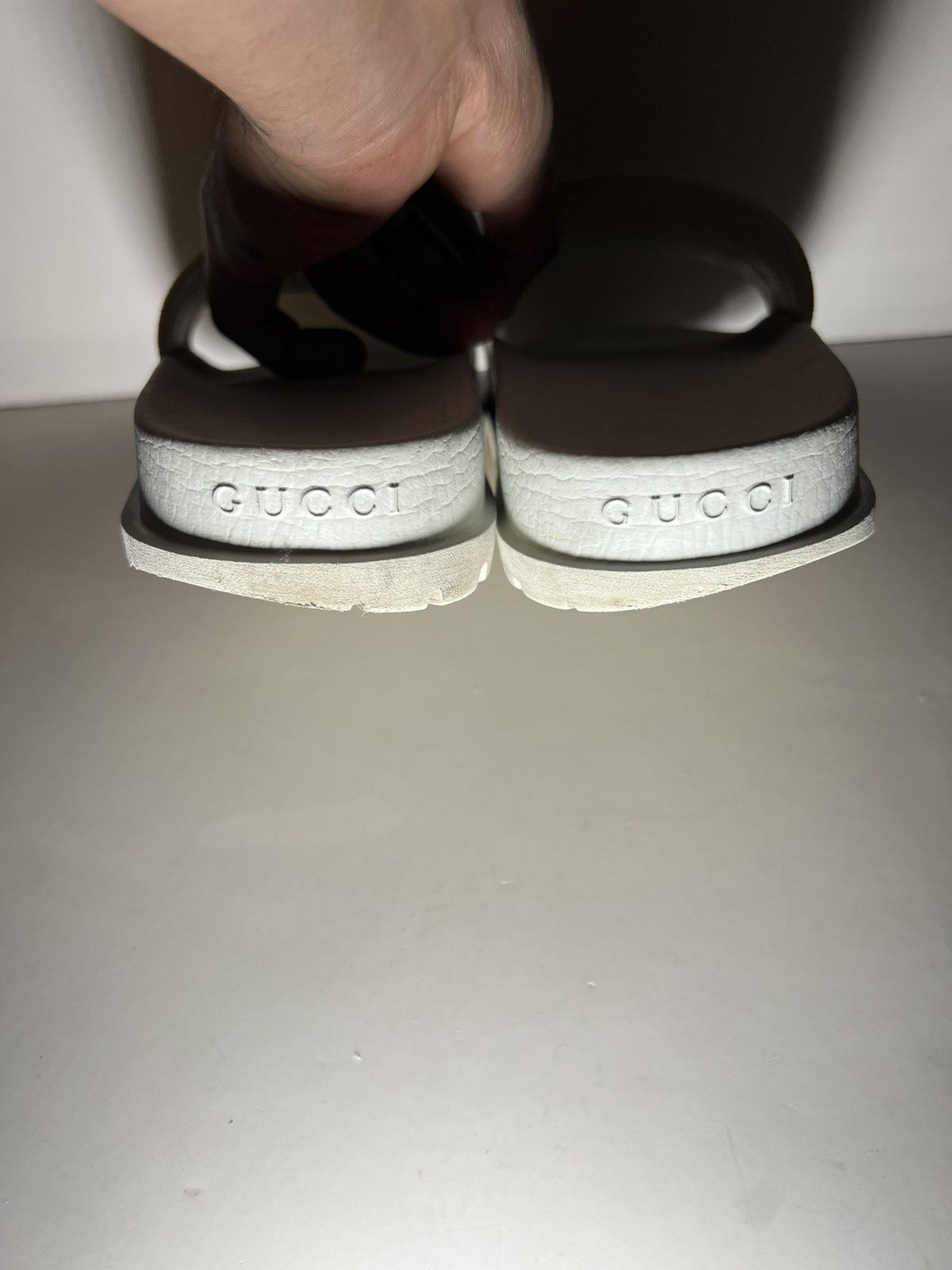 Gucci White Gucci Web slides Designer Pool slides Size US 7 / EU 40 - 9 Thumbnail