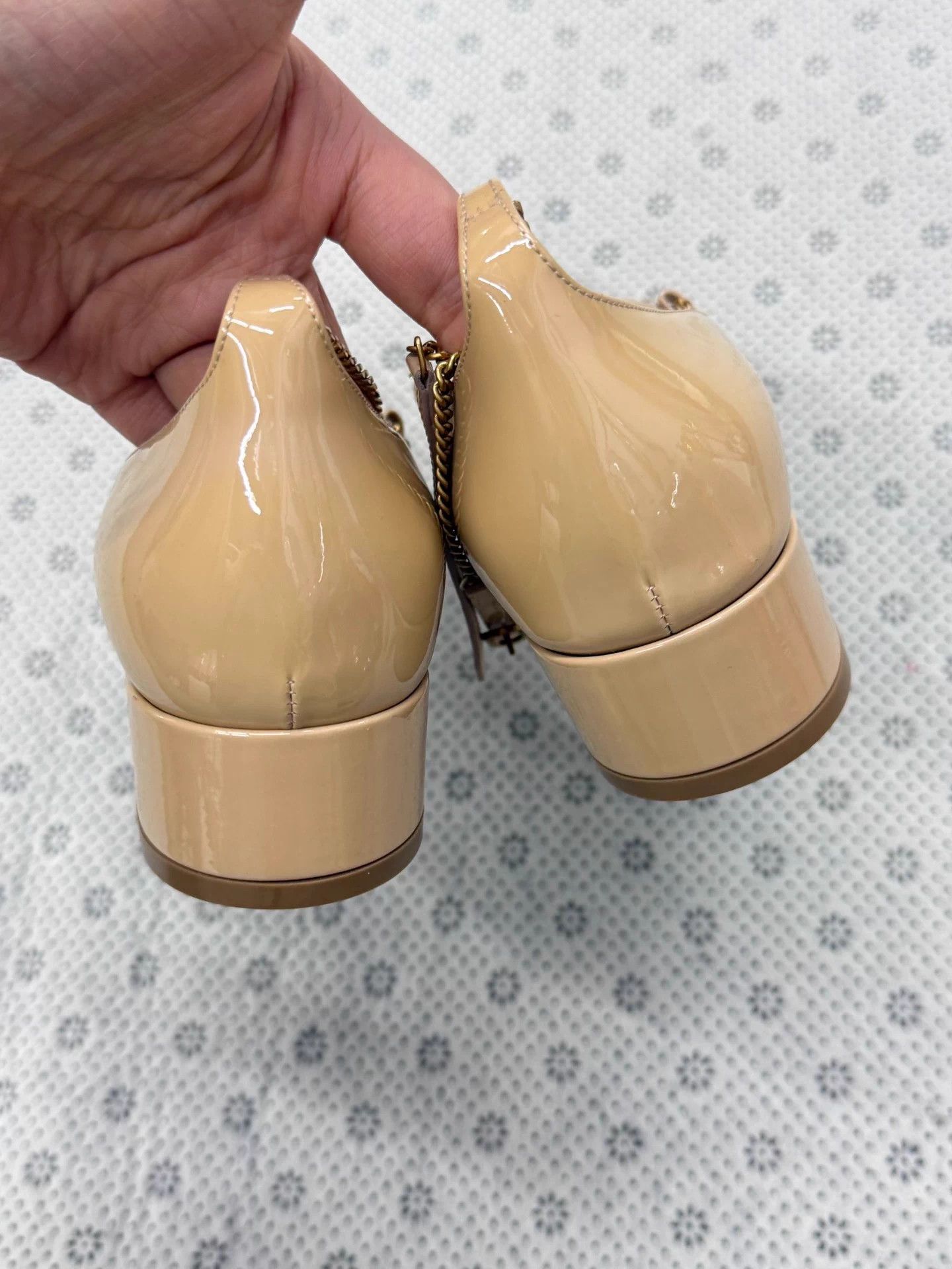 Dior Dior nude gold ball & chain pumps 38.5 unused Size US 7.5 / IT 37.5 - 4 Thumbnail