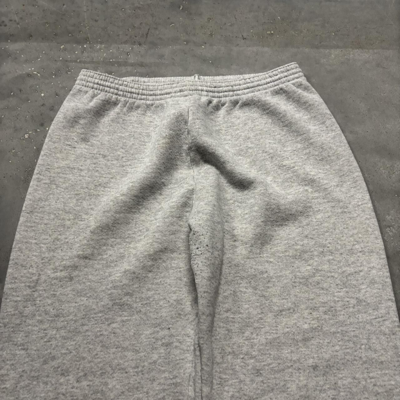Japanese Brand × Vintage Crazy Vintage 90s Light Grey Essential Sweatpants! Size US 30 / EU 46 - 4 Thumbnail